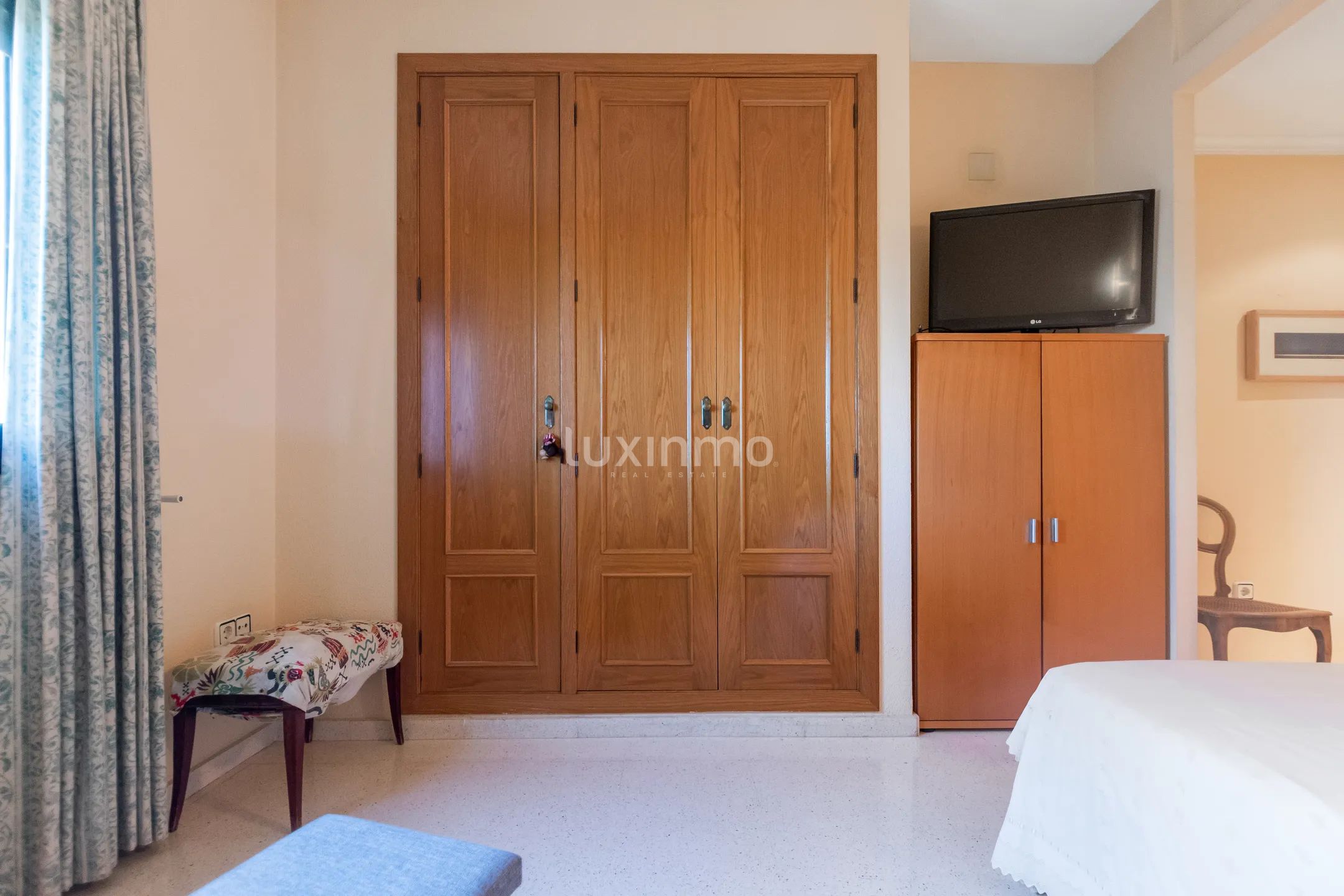 Charming apartment with sea and mountain views in Benidorm Poniente — photo 12