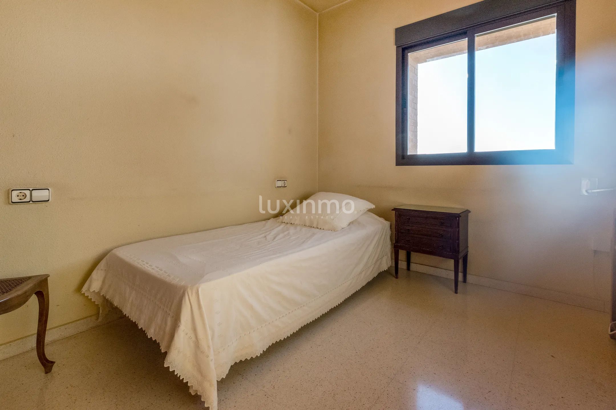 Charming apartment with sea and mountain views in Benidorm Poniente — photo 19