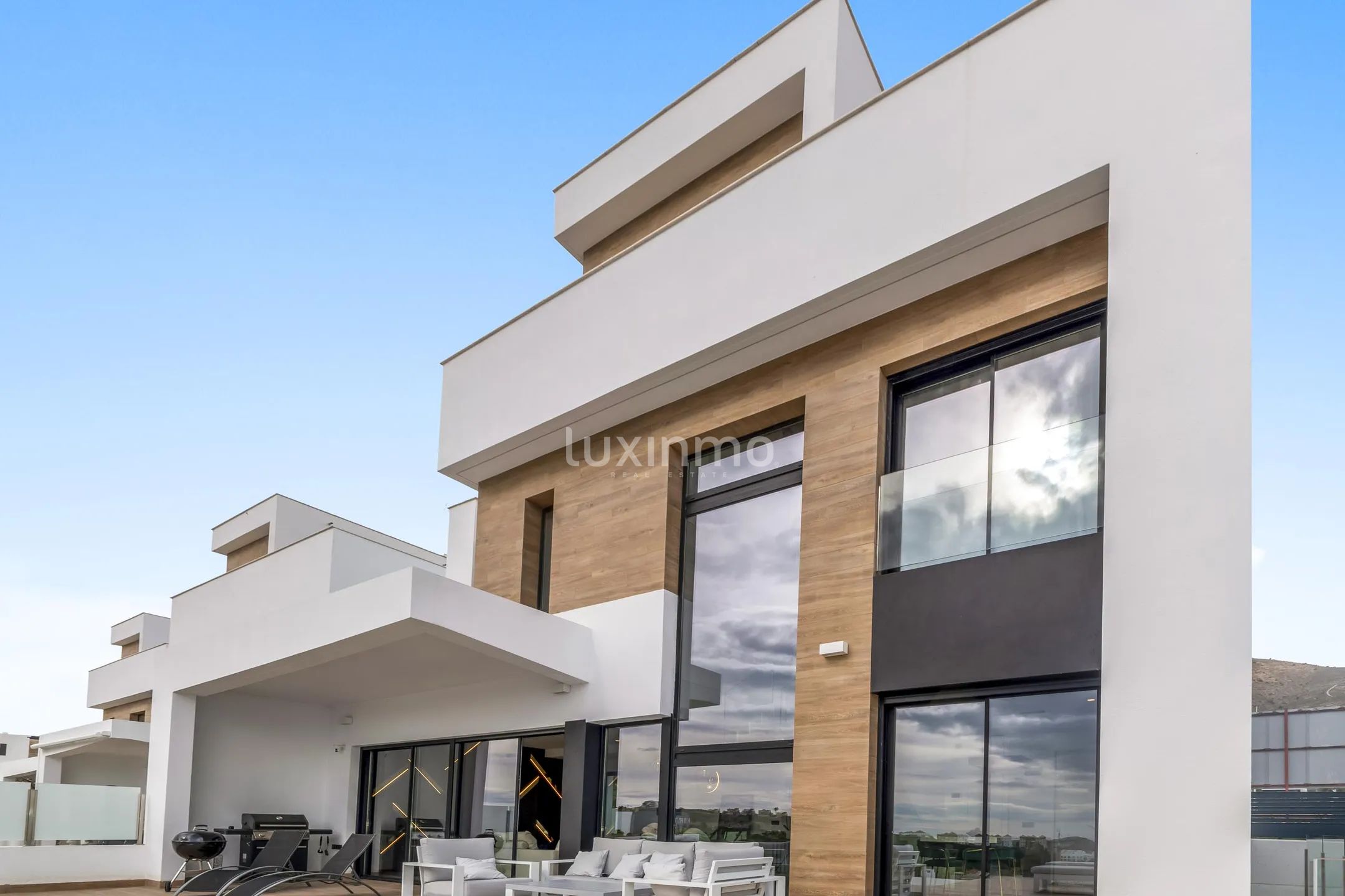 Luxuriöse 4-Schlafzimmer-Villa mit Meerblick in Finestrat — photo 11