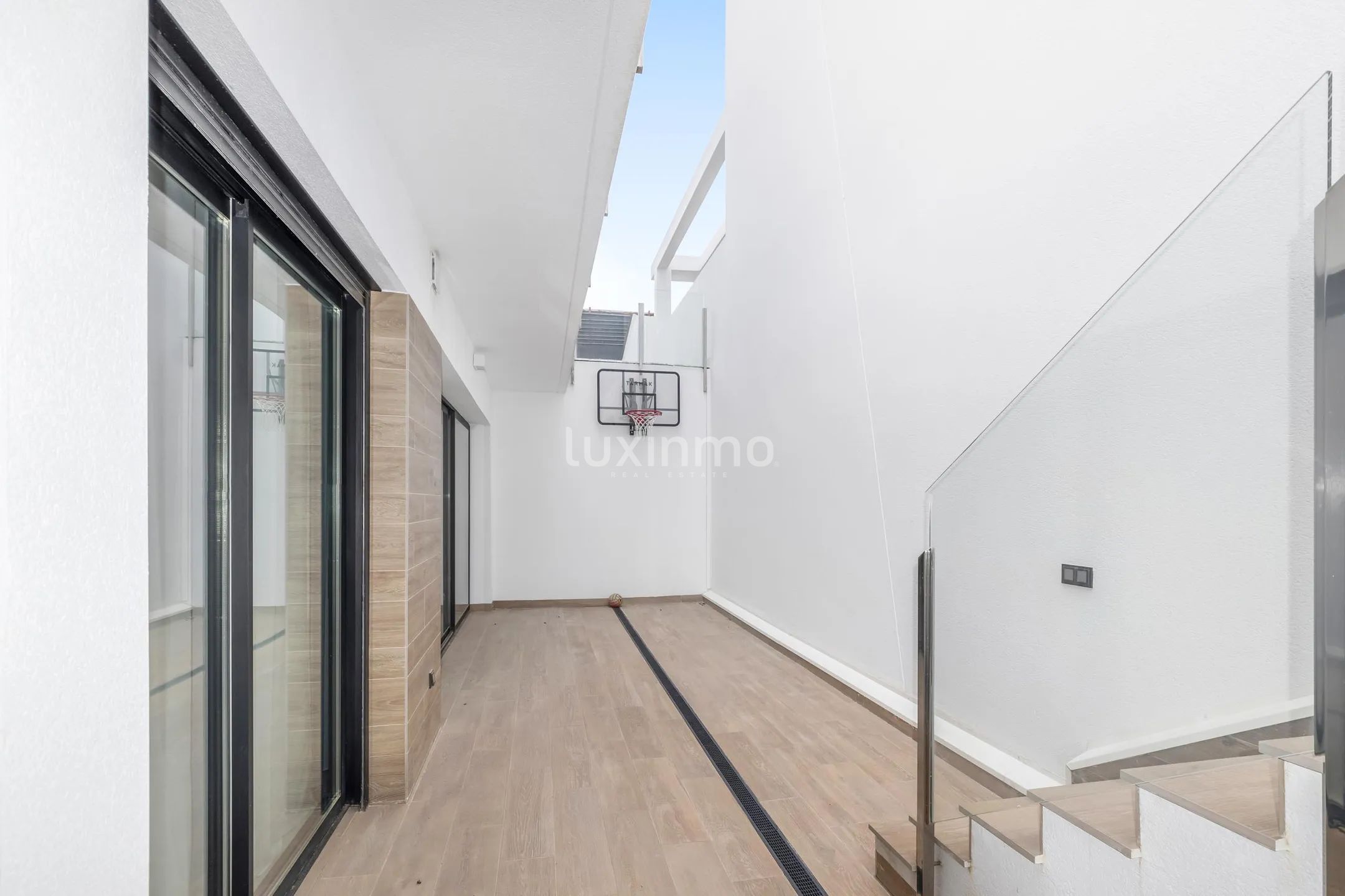 Luxuriöse 4-Schlafzimmer-Villa mit Meerblick in Finestrat — photo 33