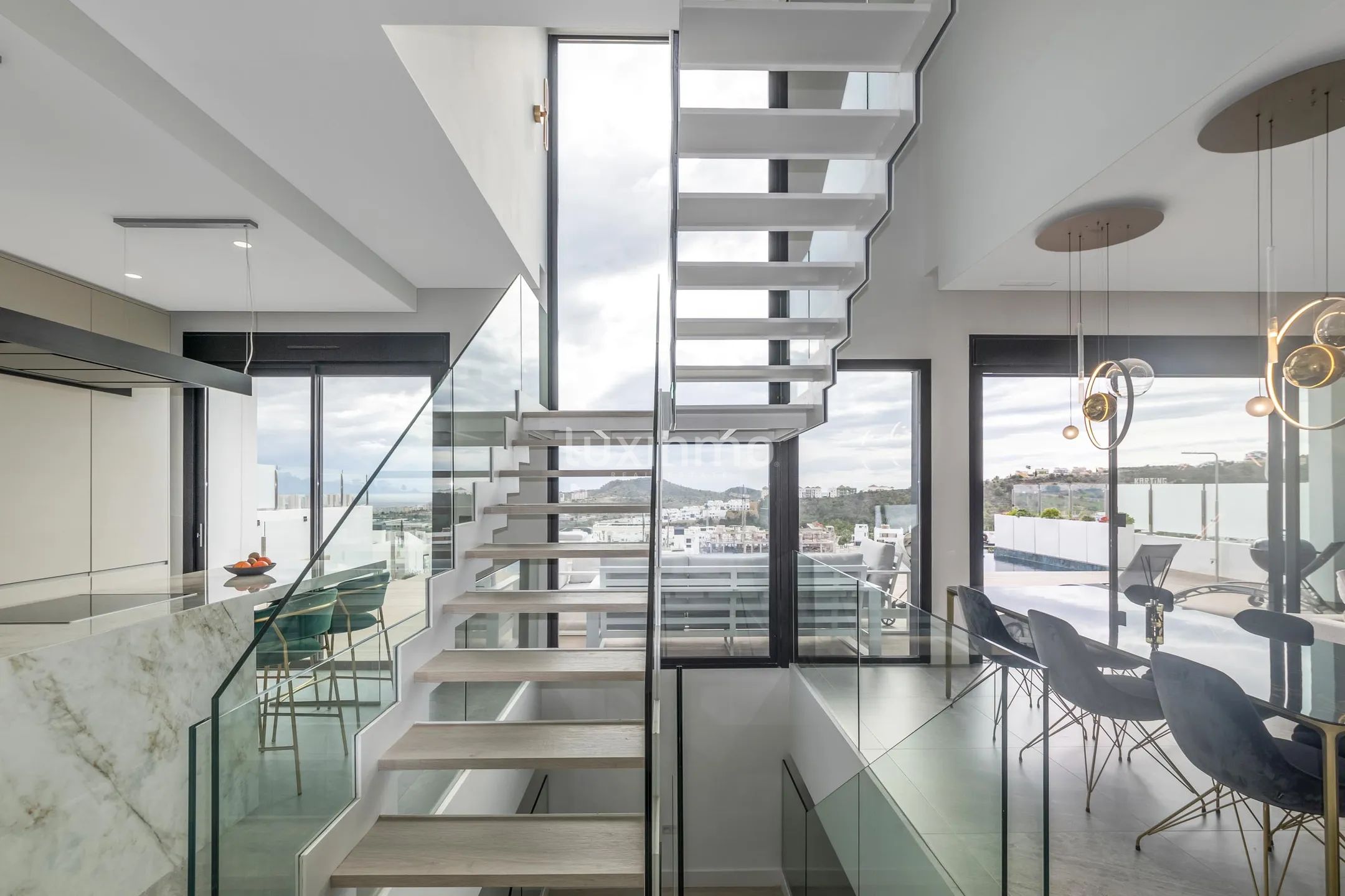 Luxuriöse 4-Schlafzimmer-Villa mit Meerblick in Finestrat — photo 12