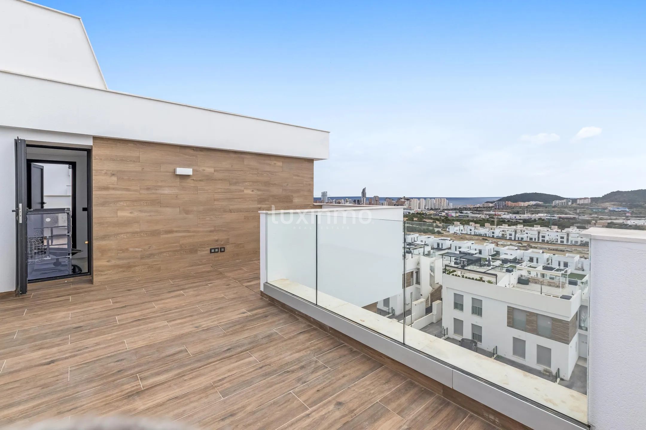 Luxuriöse 4-Schlafzimmer-Villa mit Meerblick in Finestrat — photo 40