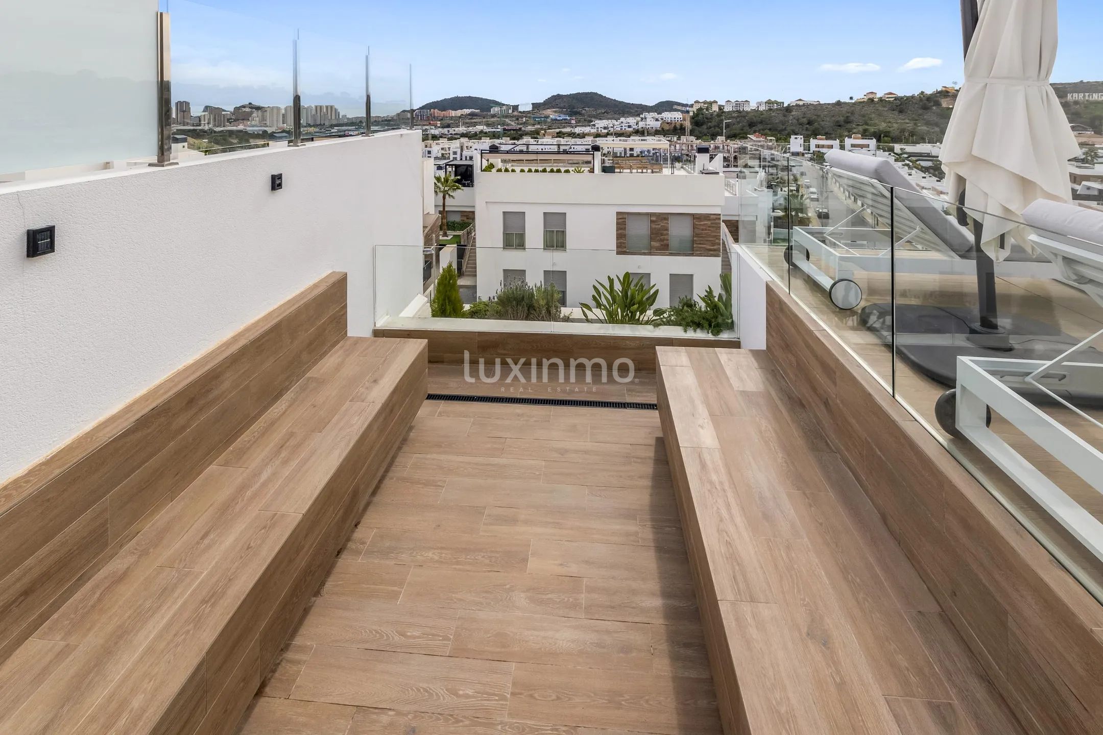 Luxuriöse 4-Schlafzimmer-Villa mit Meerblick in Finestrat — photo 56