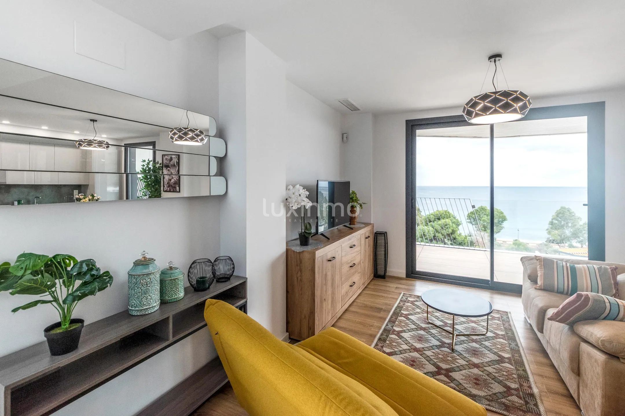 Penthouse 3-Bedroom first line of the beach — photo 14