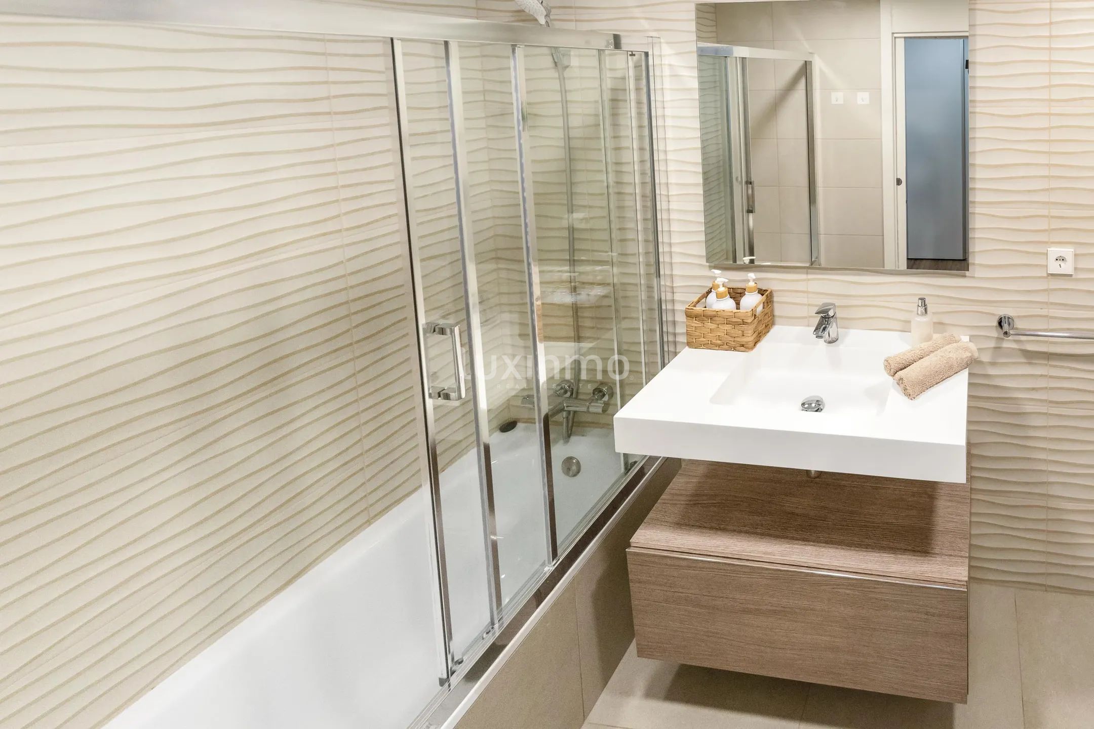 Penthouse 3-Bedroom first line of the beach — photo 41