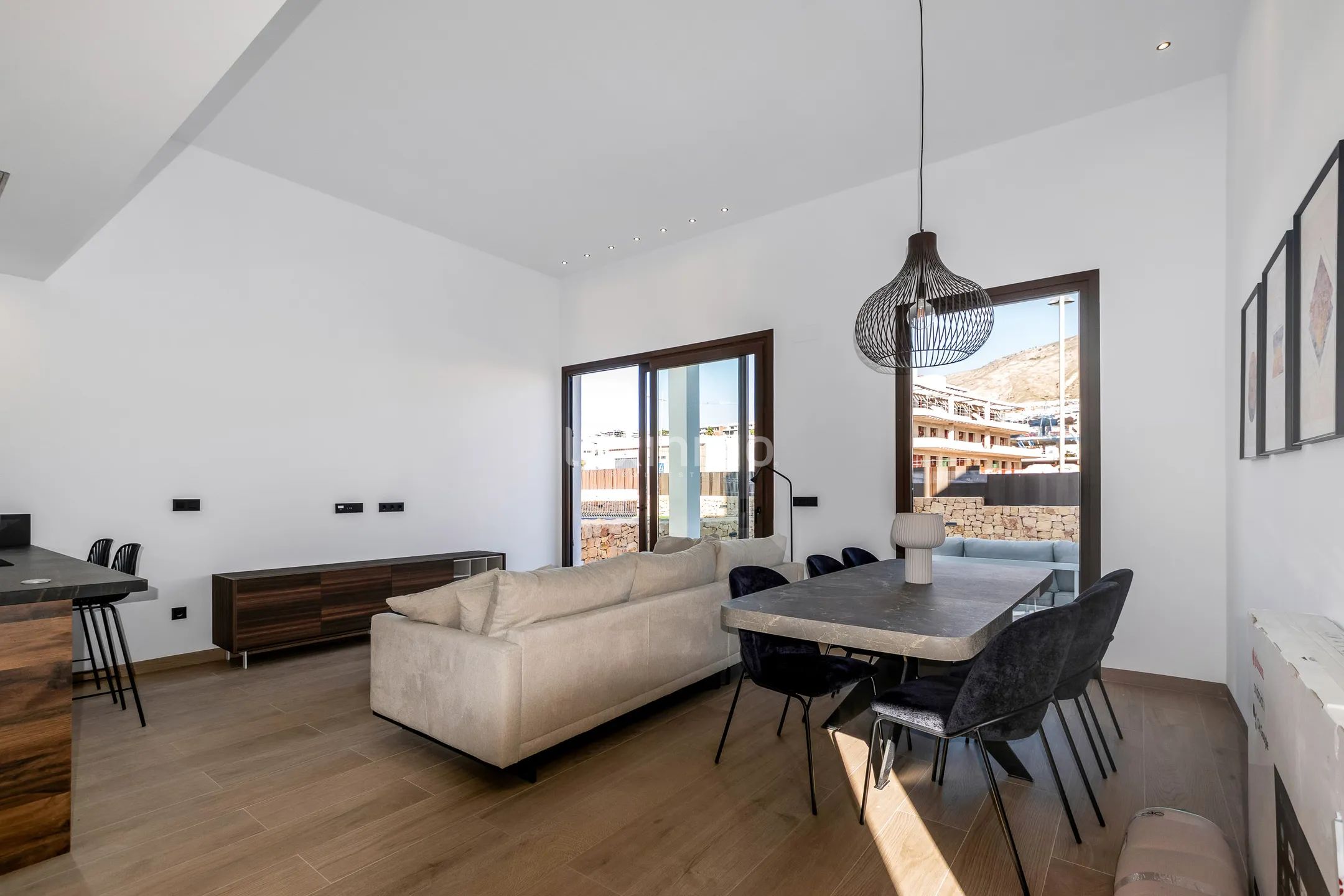 New 4-Bedroom modern villa in Balcón de Finestrat — photo 11