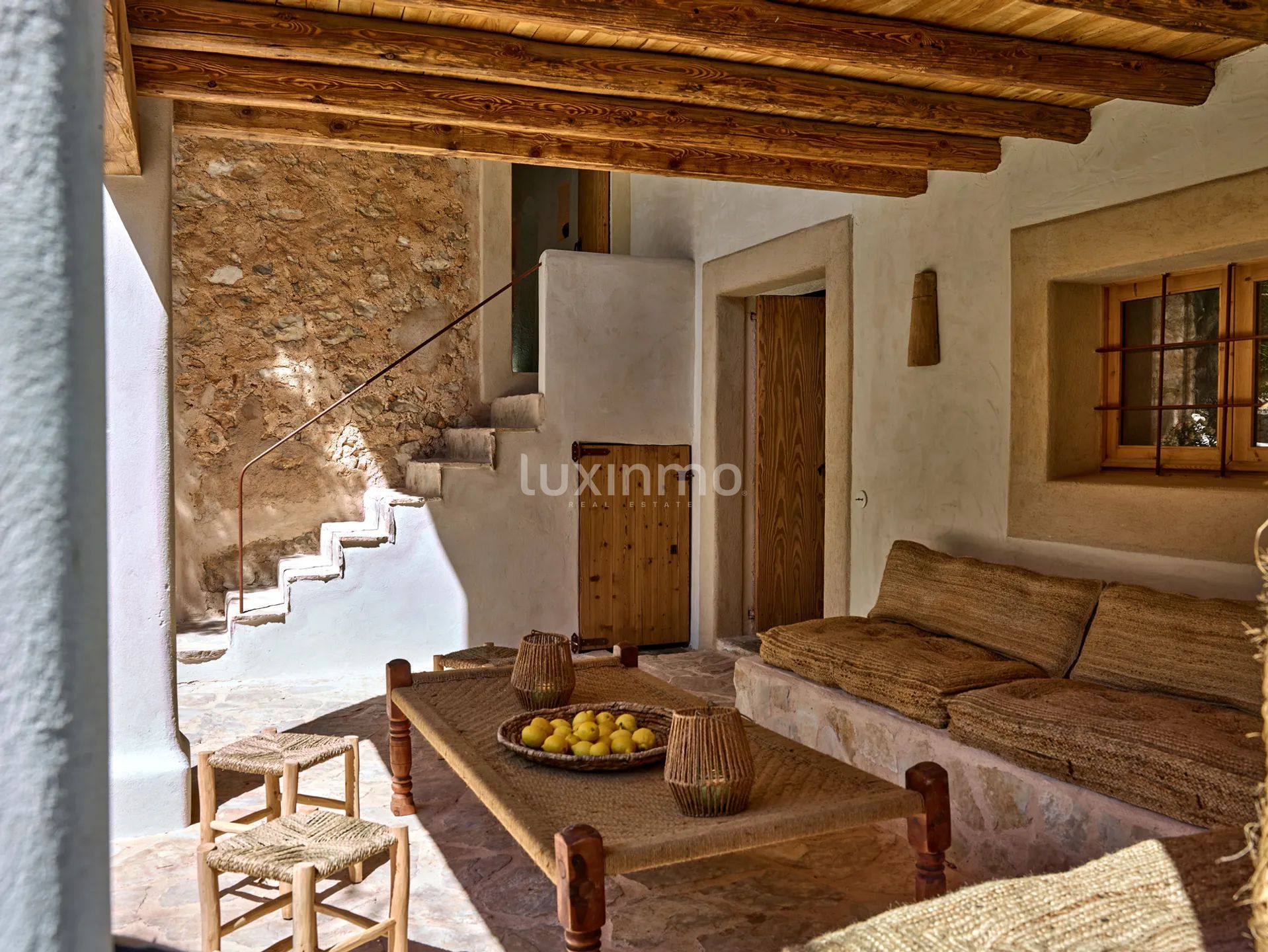 Un domaine du XIXe siècle transformé en un lieu de retraite contemporain à Ibiza — photo 11