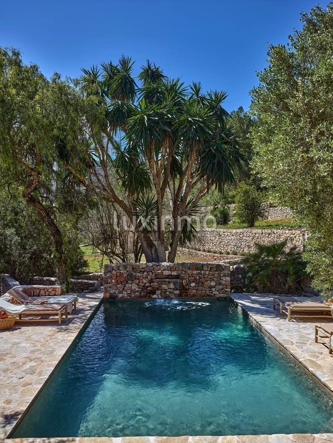 1800-talsgård förvandlad till ett modernt Ibiza Retreat — photo 4