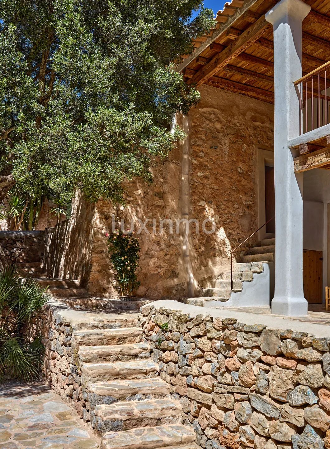 Un domaine du XIXe siècle transformé en un lieu de retraite contemporain à Ibiza — photo 51