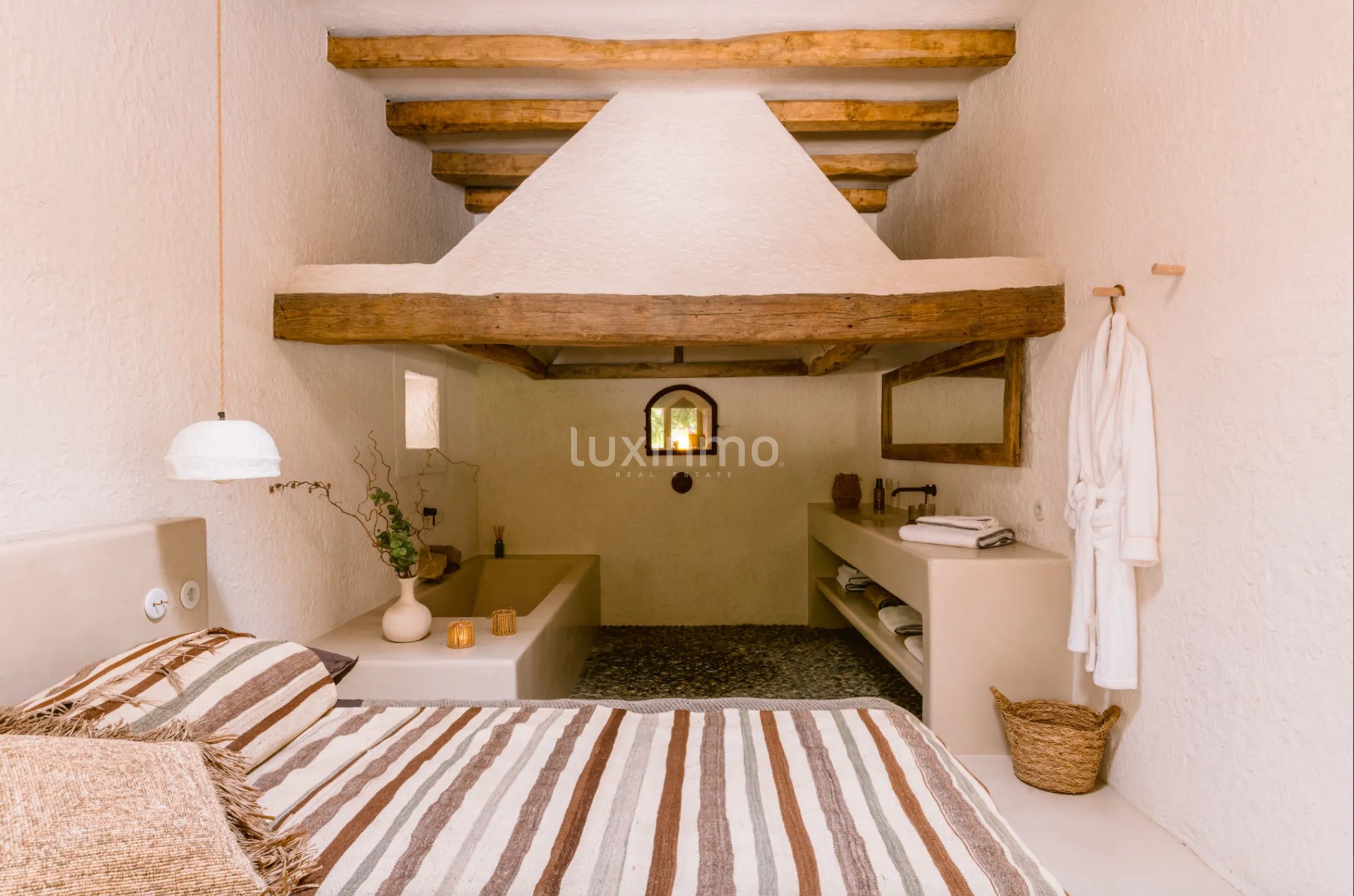 Un domaine du XIXe siècle transformé en un lieu de retraite contemporain à Ibiza — photo 31