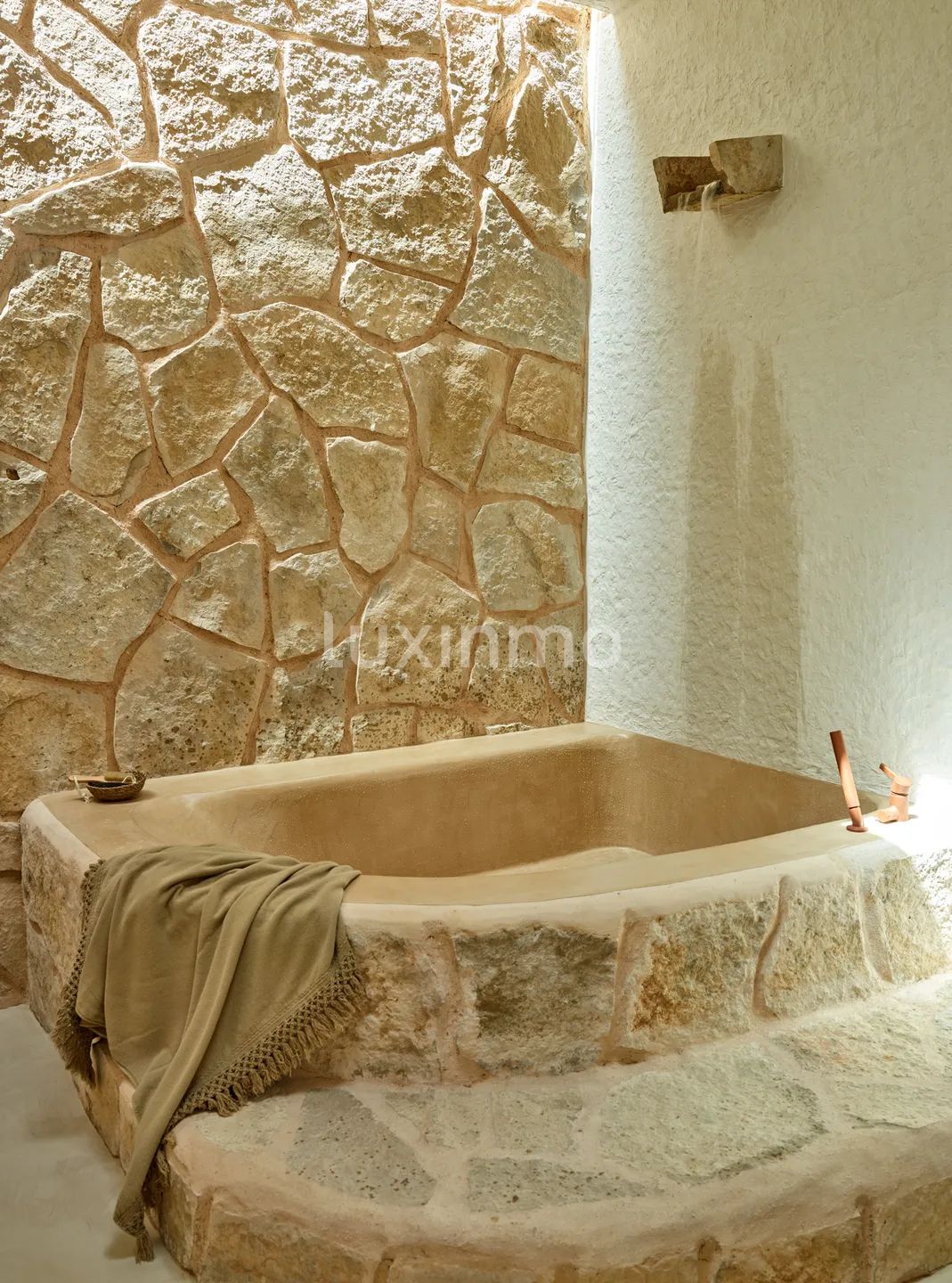 Un domaine du XIXe siècle transformé en un lieu de retraite contemporain à Ibiza — photo 14