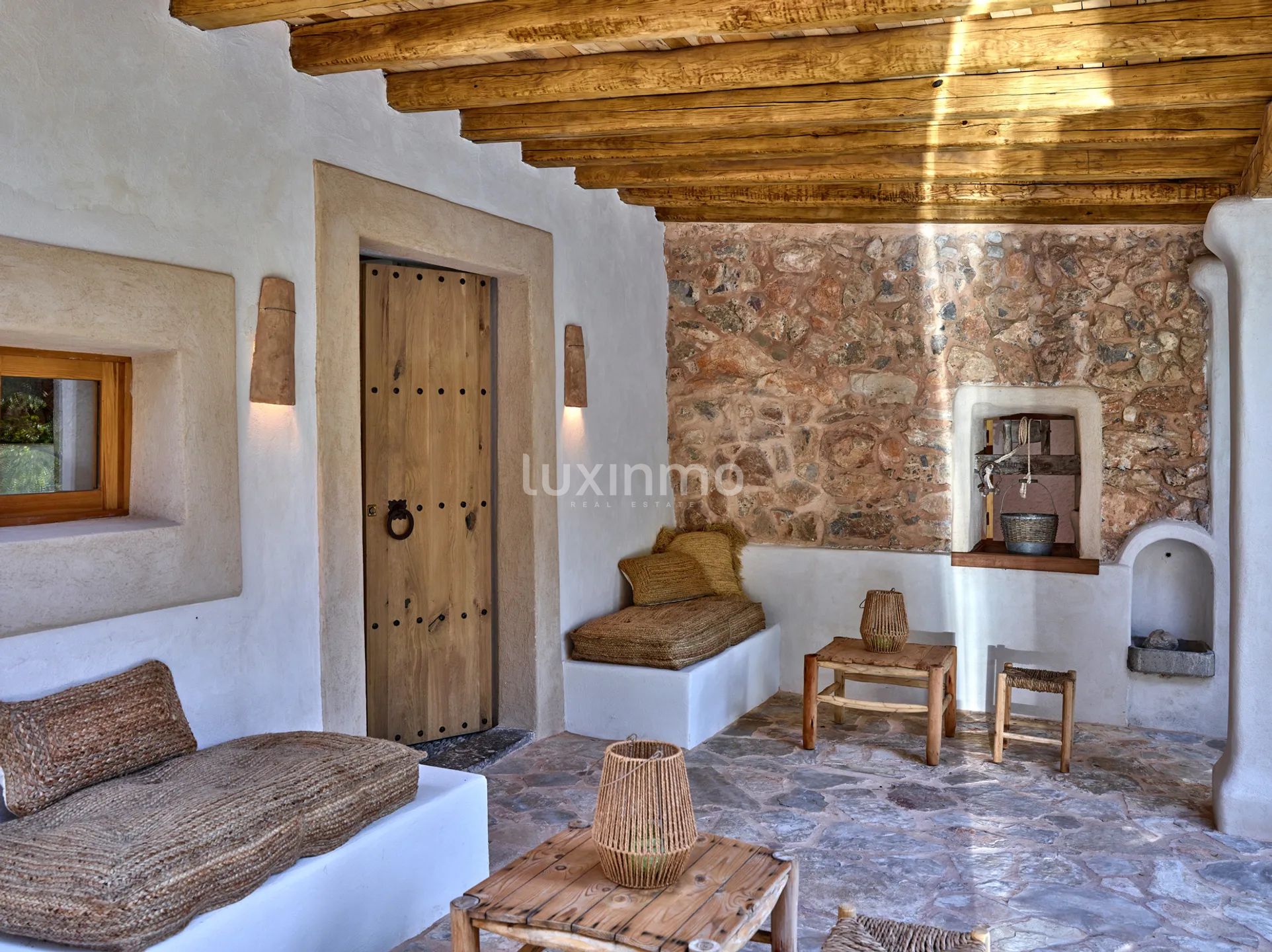 Un domaine du XIXe siècle transformé en un lieu de retraite contemporain à Ibiza — photo 9