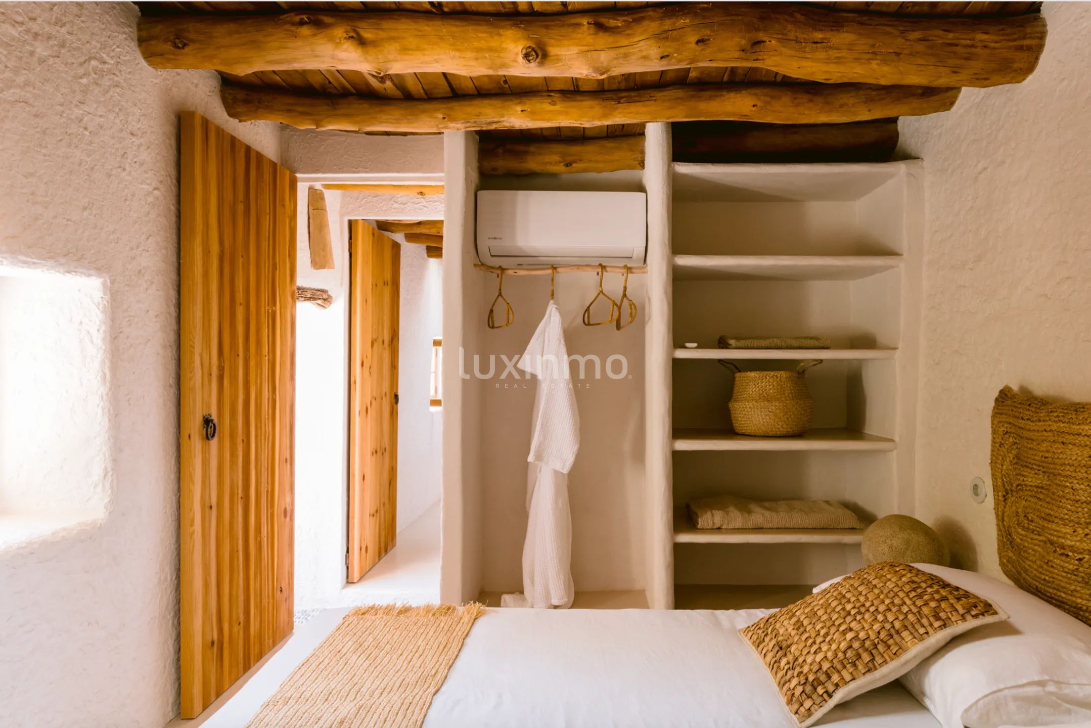 Un domaine du XIXe siècle transformé en un lieu de retraite contemporain à Ibiza — photo 47