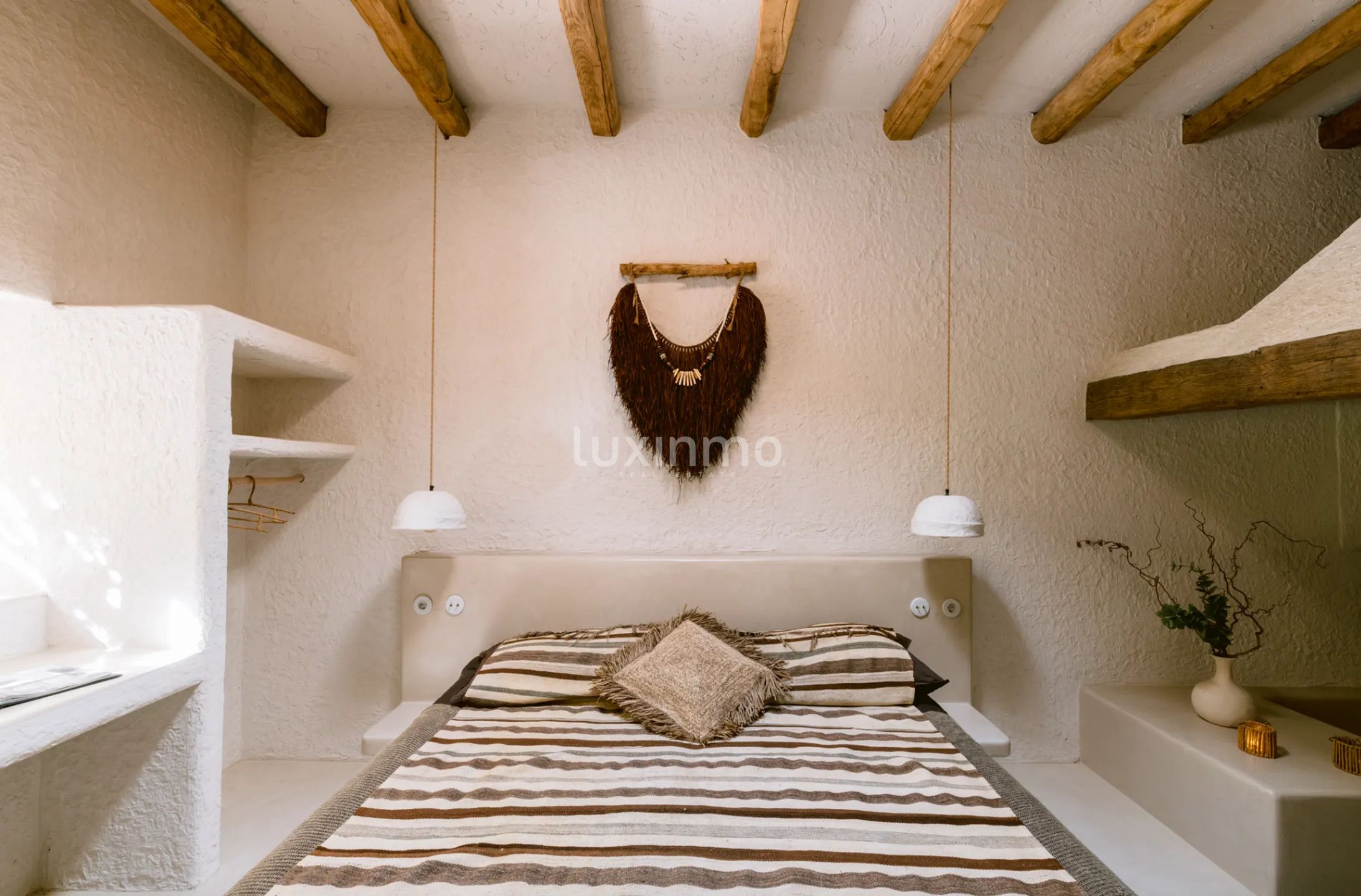 Un domaine du XIXe siècle transformé en un lieu de retraite contemporain à Ibiza — photo 45