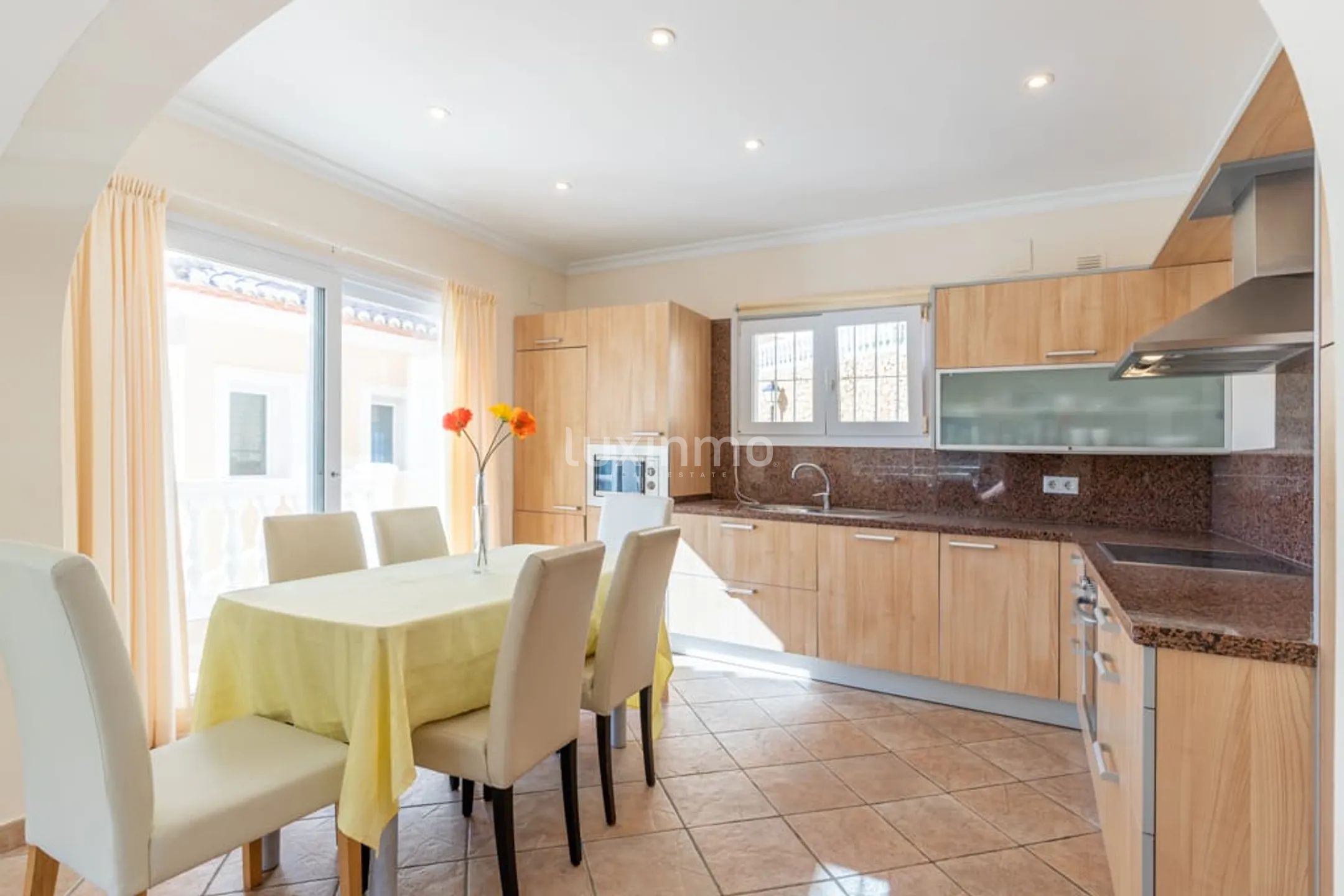 Charming detached house with sea views in Poble Nou de Benitatxell — photo 10