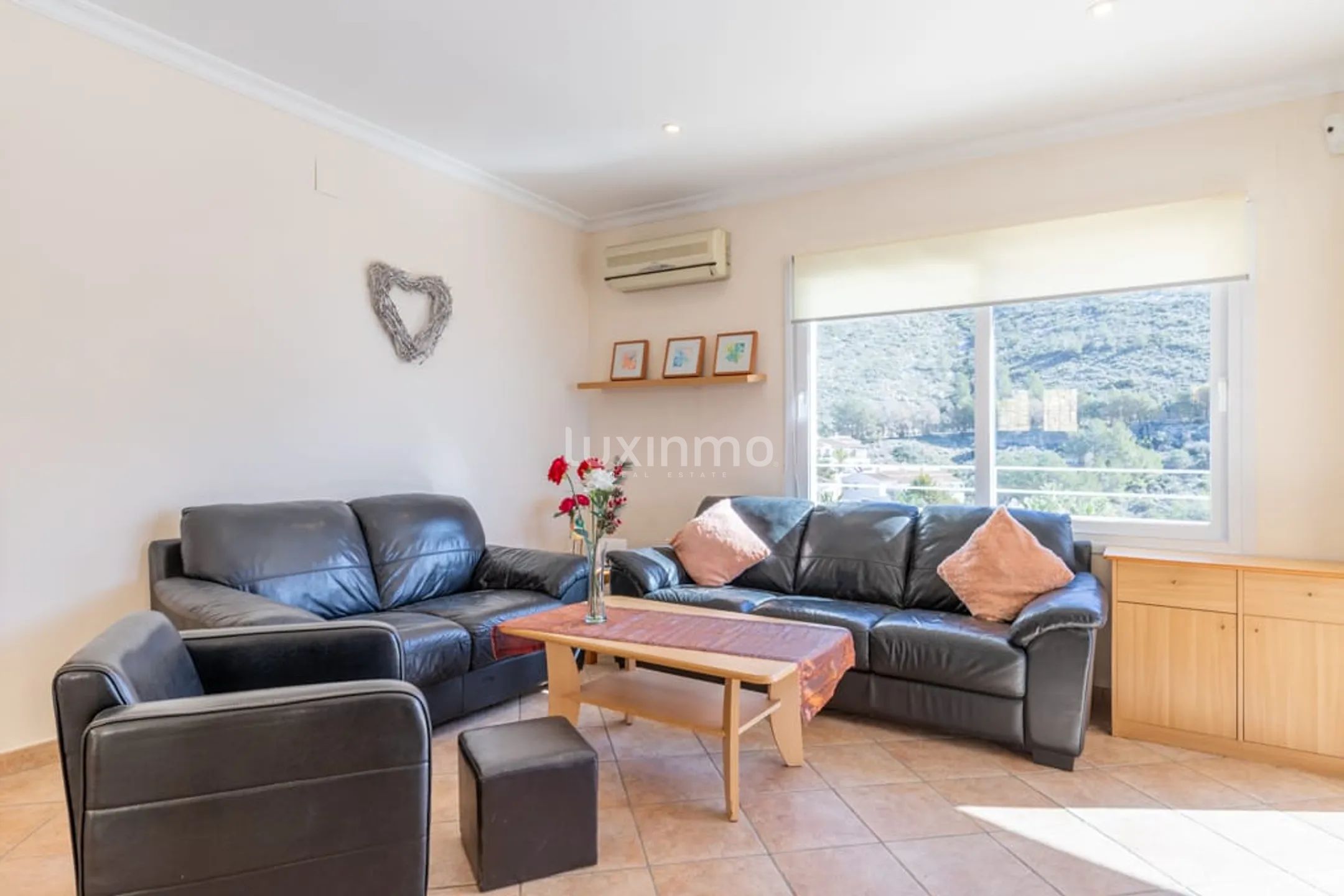 Charming detached house with sea views in Poble Nou de Benitatxell — photo 12