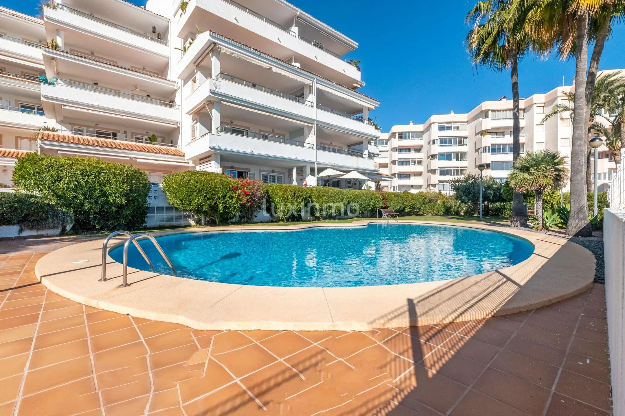 First line apartment for sale in Altea — photo 2