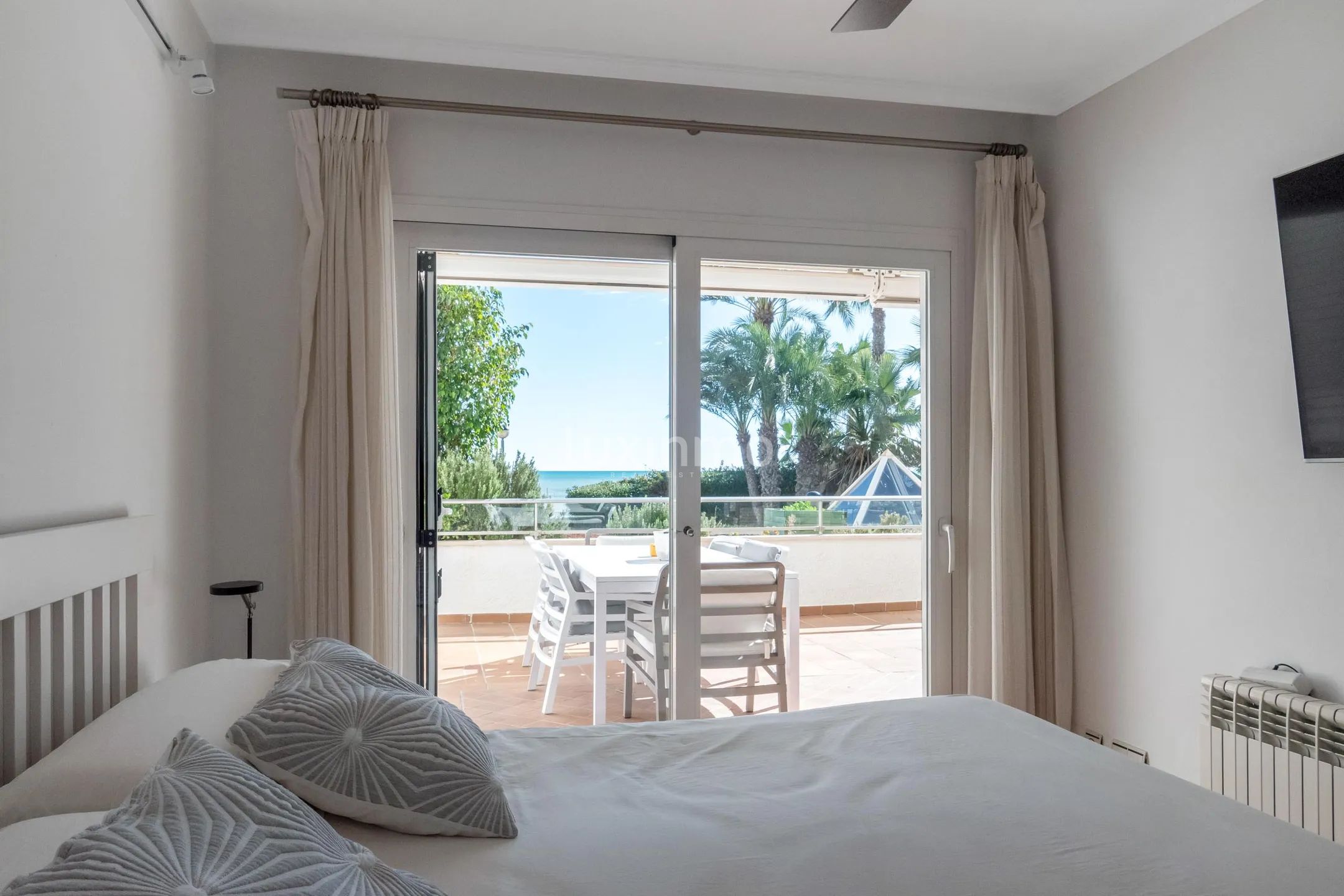 First line apartment for sale in Altea — photo 8