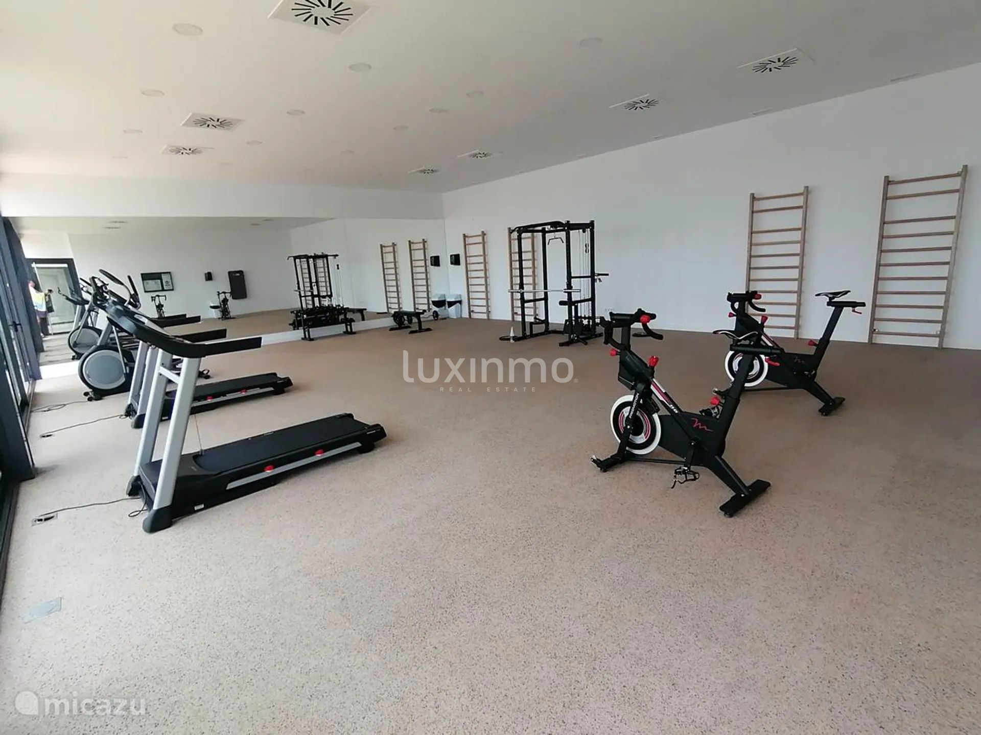 Роскошная квартира с 3 спальнями в закрытом комплексе в Кампороссо — photo 22