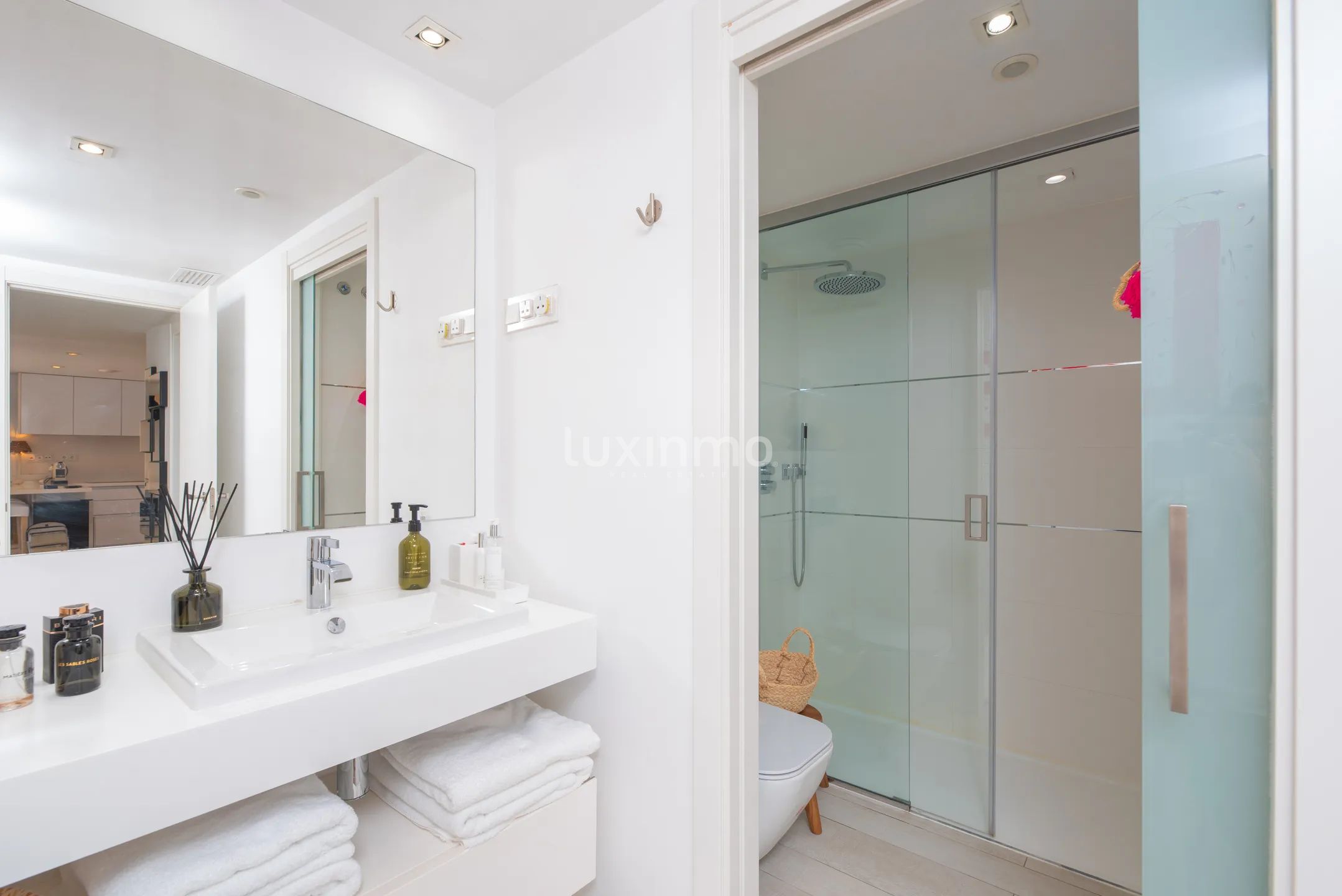 Stylish apartment in The White Angel - Luxury and comfort in a prime location — photo 12
