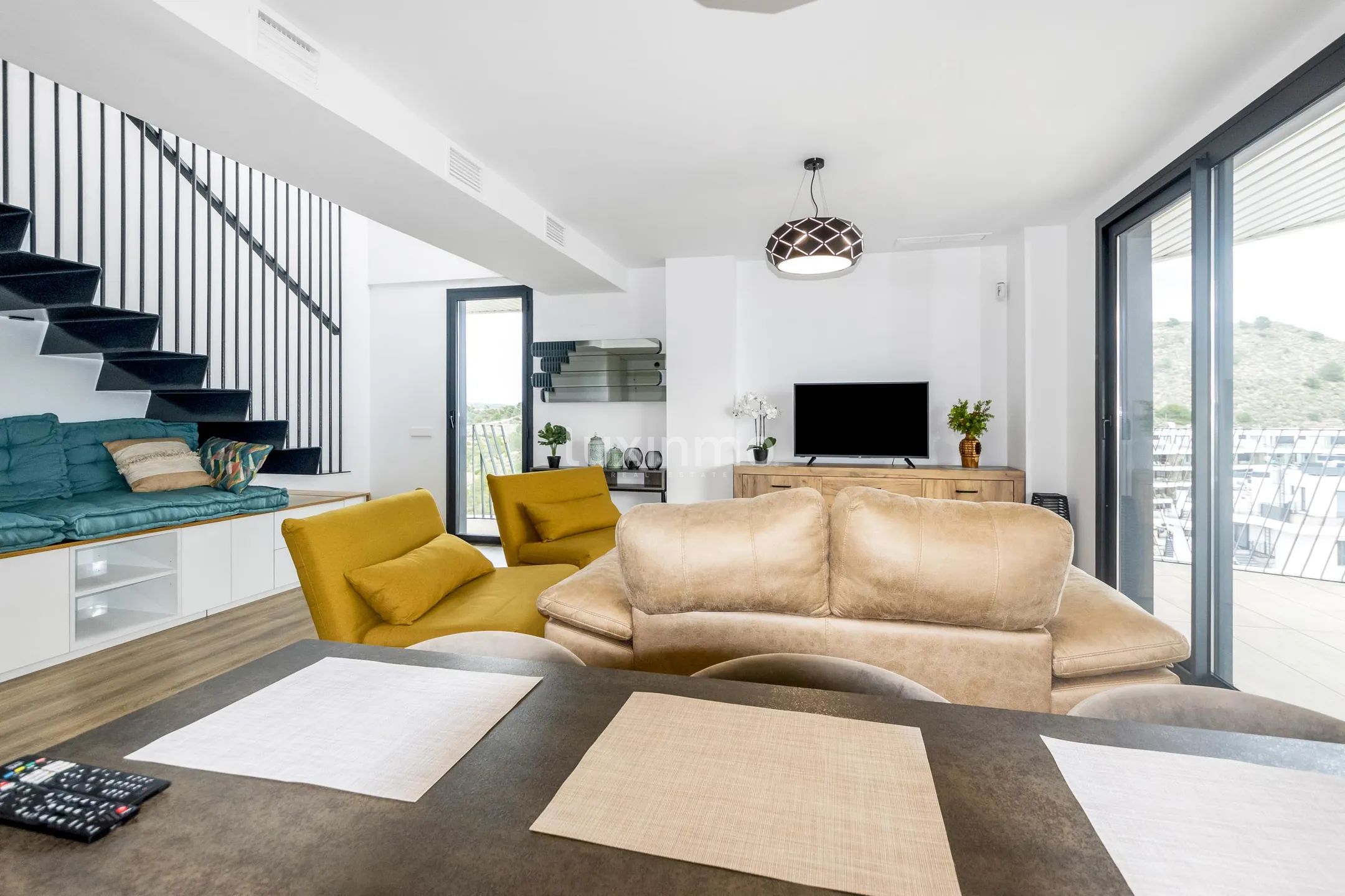 Penthouse 3-Bedroom with Sea Views in Villajoyosa — photo 15