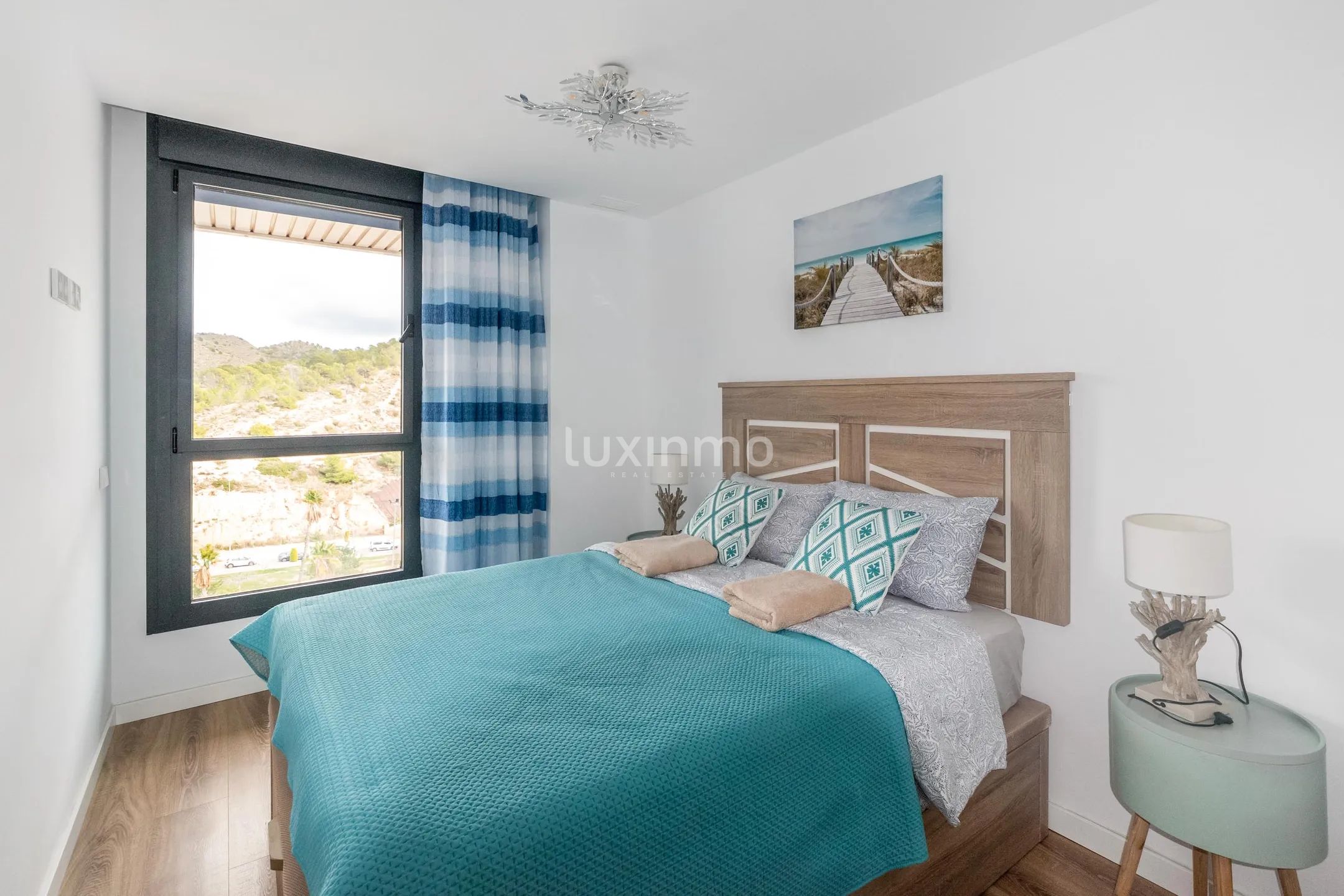 Penthouse 3-Bedroom with Sea Views in Villajoyosa — photo 36