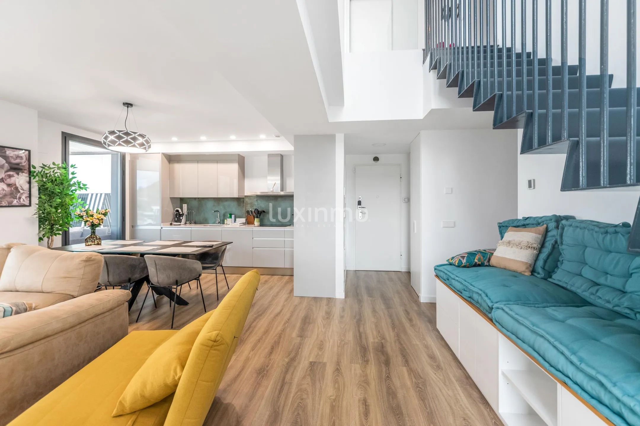 Penthouse 3-Bedroom with Sea Views in Villajoyosa — photo 18