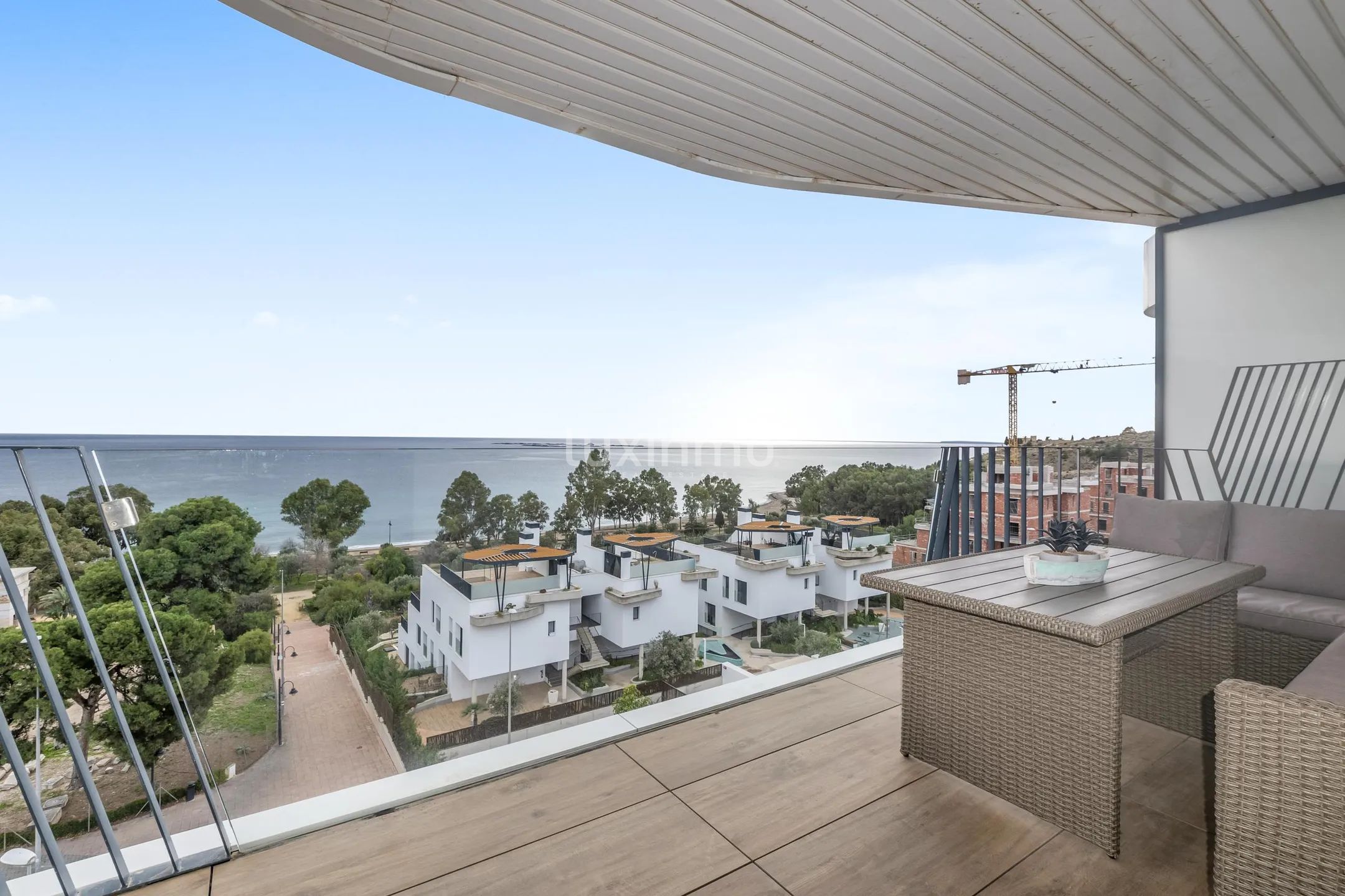 Penthouse 3-Bedroom with Sea Views in Villajoyosa — photo 34