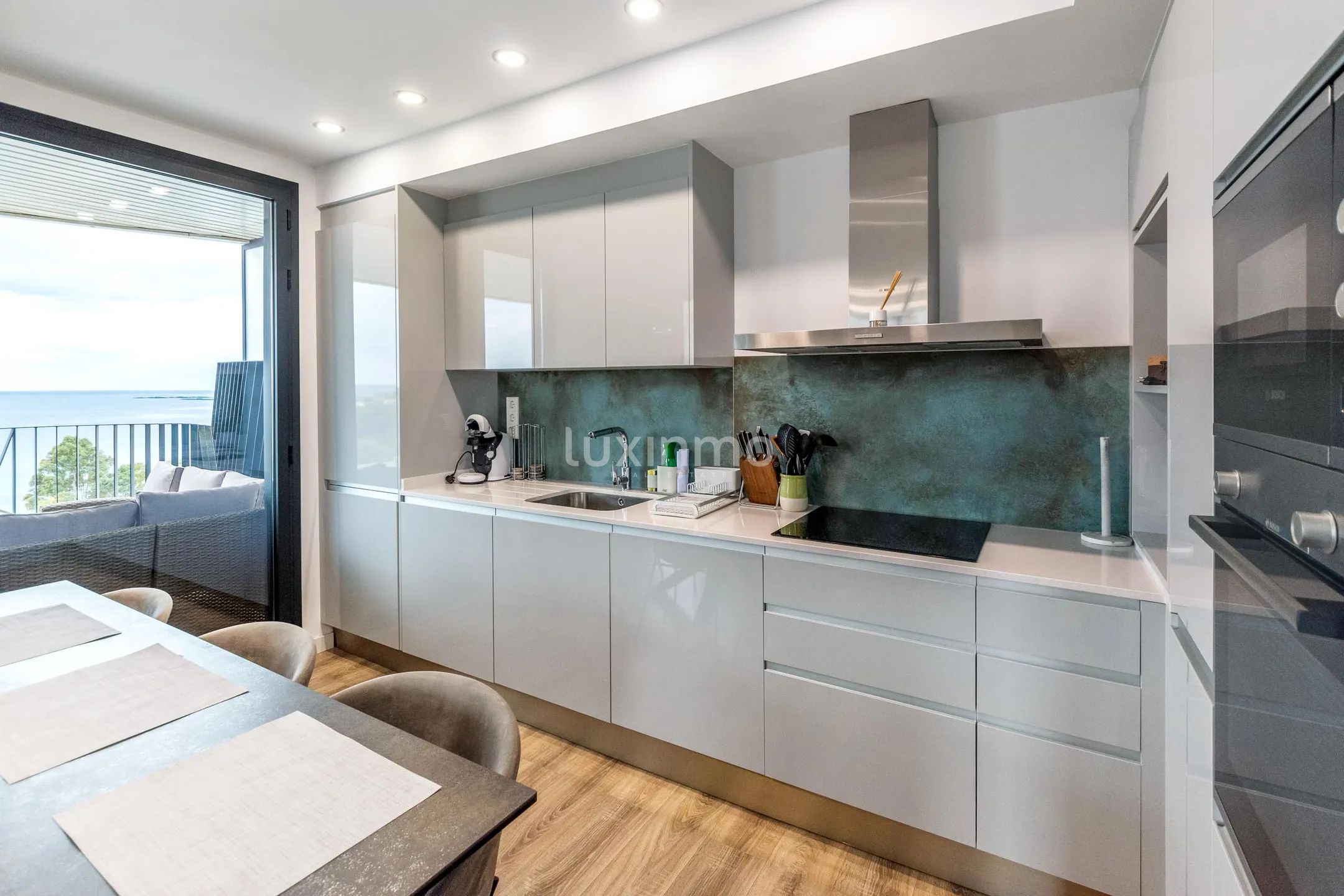 Penthouse 3-Bedroom with Sea Views in Villajoyosa — photo 10