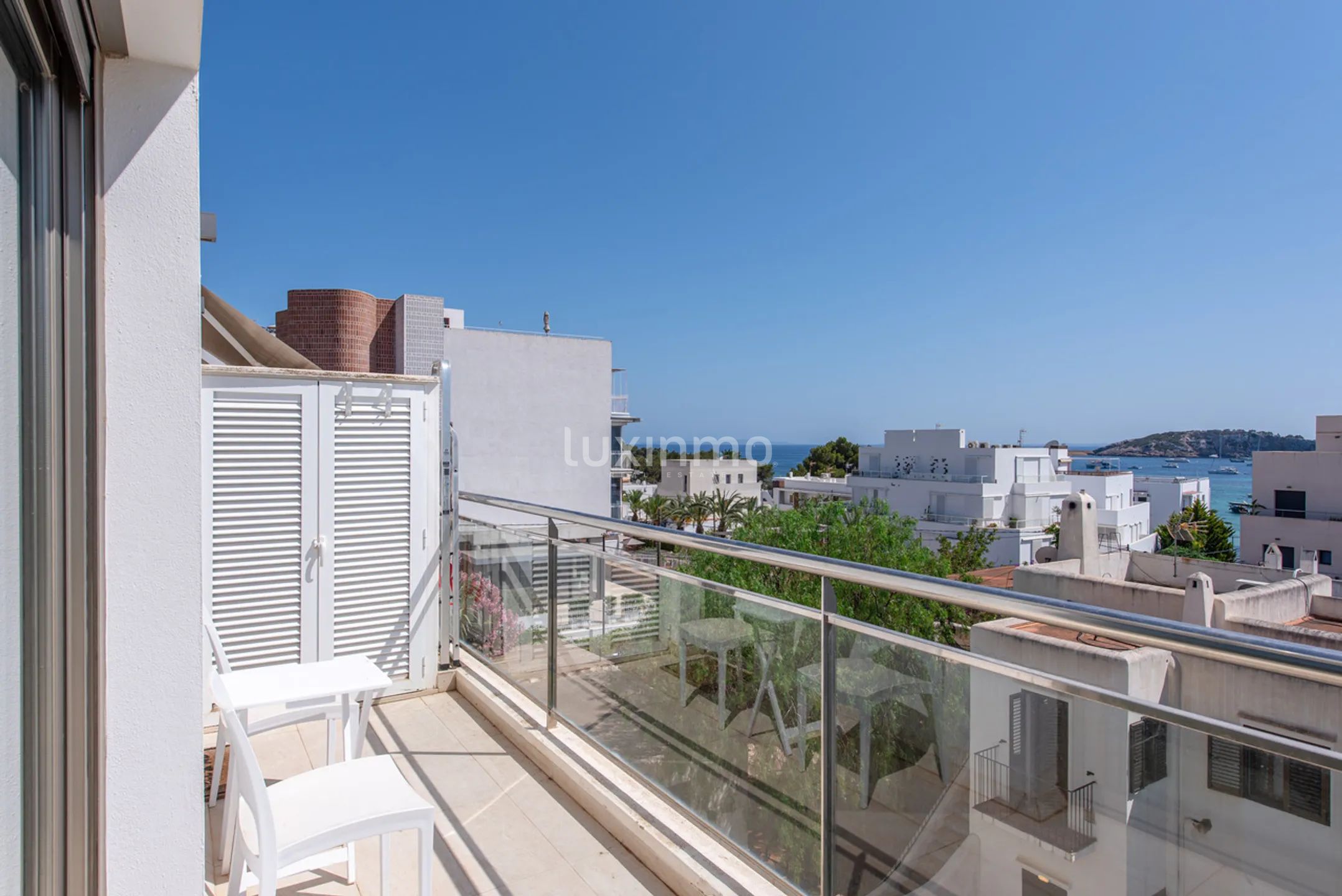 Spacious apartment in Talamanca with panoramic sea views — photo 20