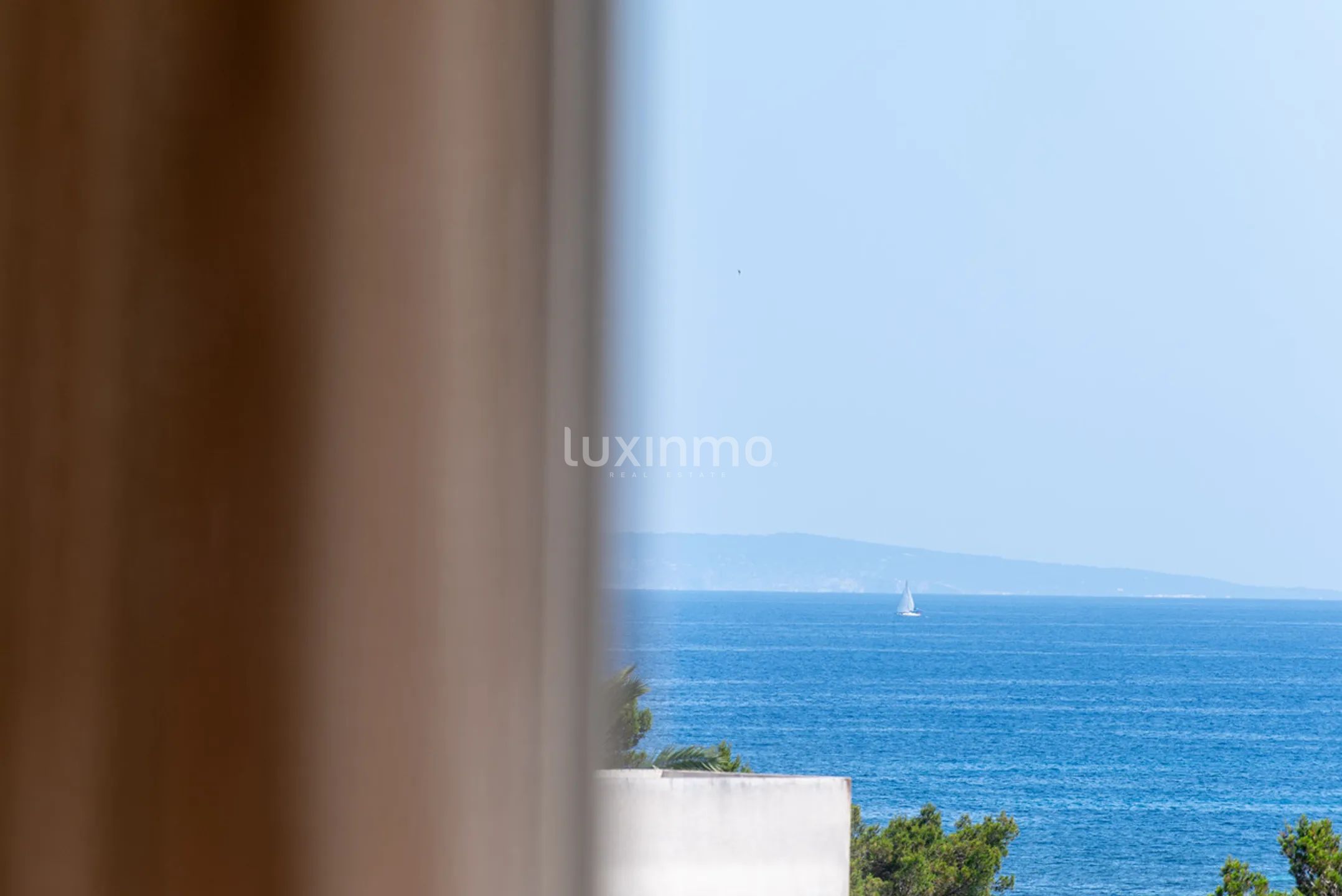 Spacious apartment in Talamanca with panoramic sea views — photo 16