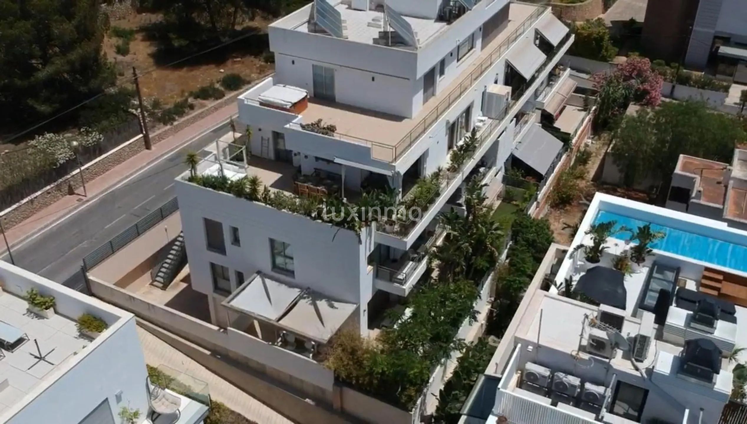 Spacious apartment in Talamanca with panoramic sea views — photo 31