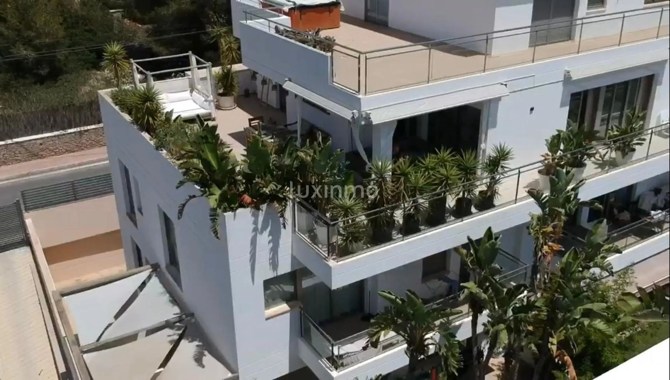 Spacious apartment in Talamanca with panoramic sea views — photo 9