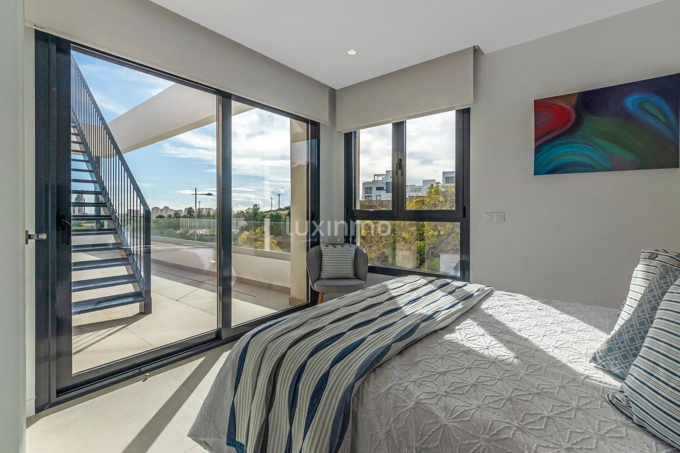 Luxurious detached villa with panoramic views in Finestrat — photo 17