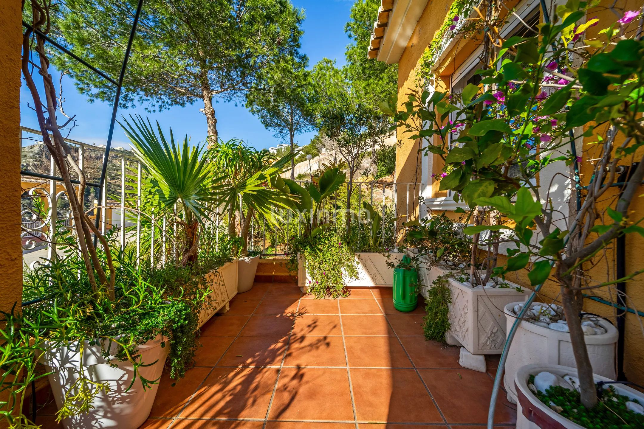 Mediterranean flat with terrace in Benitatxell — photo 21