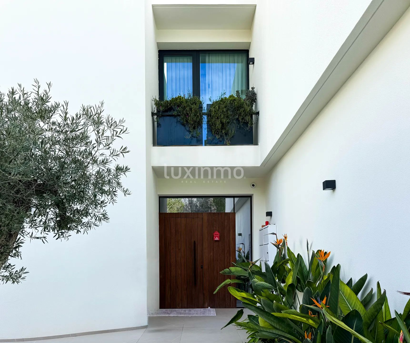 Luxury Villa with Mountain & Sea Views in La Nucia — photo 2