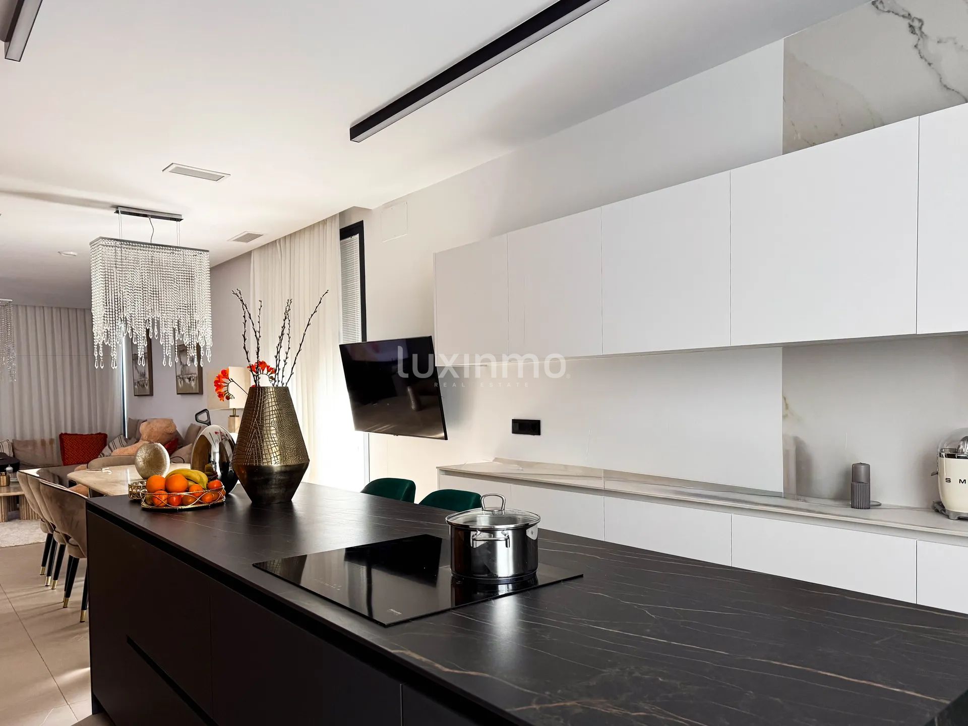 Luxury Villa with Mountain & Sea Views in La Nucia — photo 12