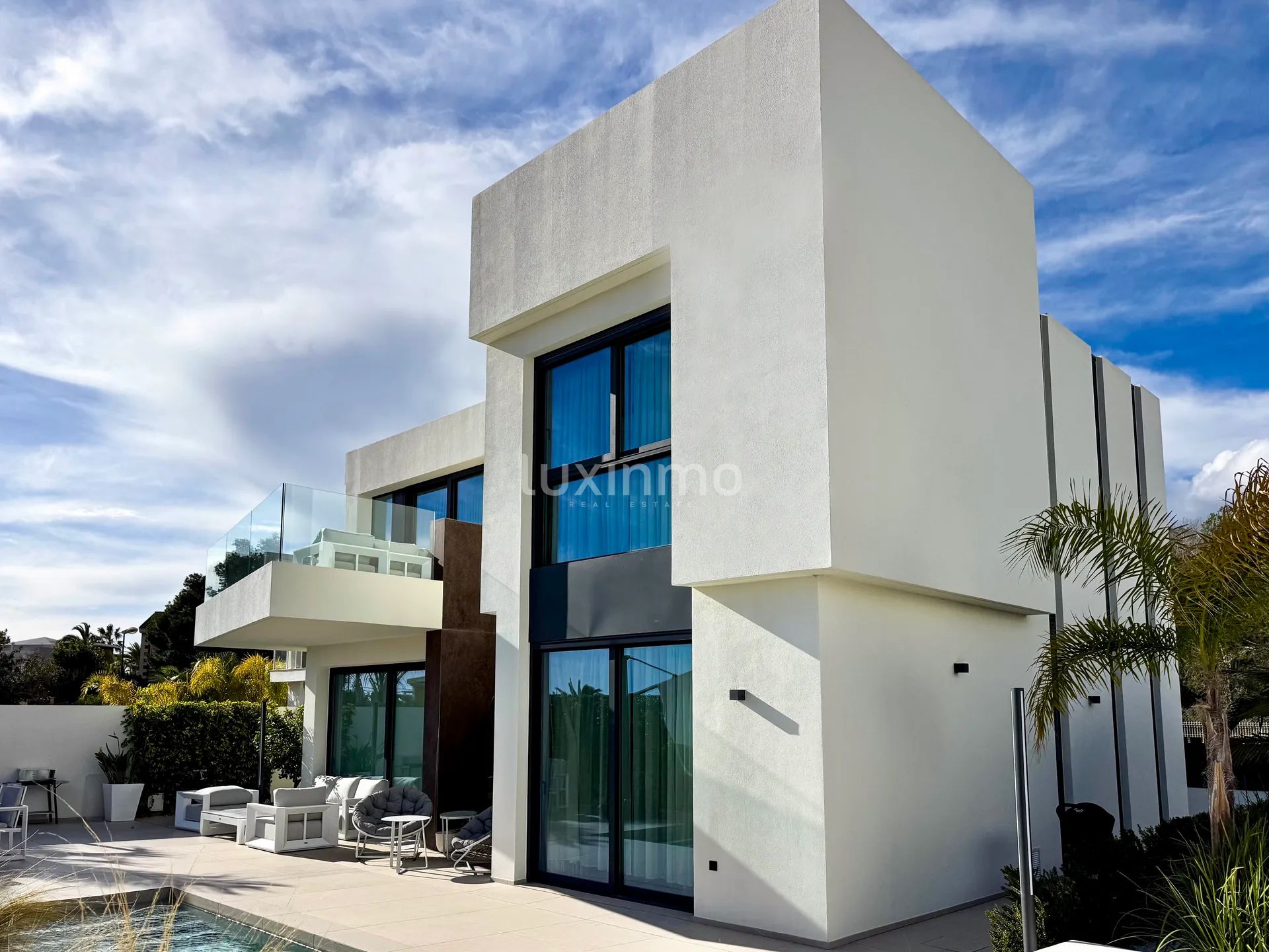 Luxury Villa with Mountain & Sea Views in La Nucia — photo 1