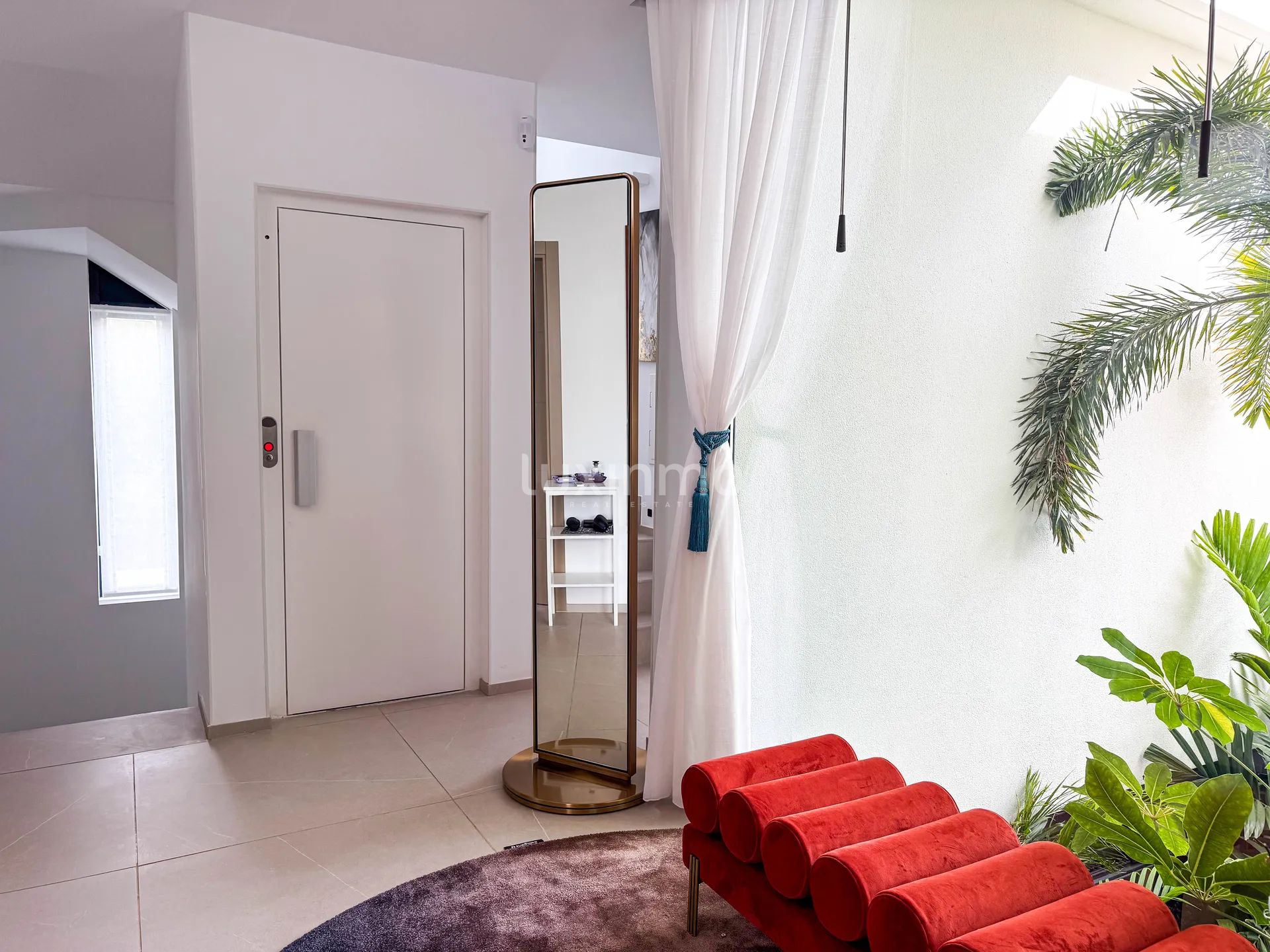 Luxury Villa with Mountain & Sea Views in La Nucia — photo 4