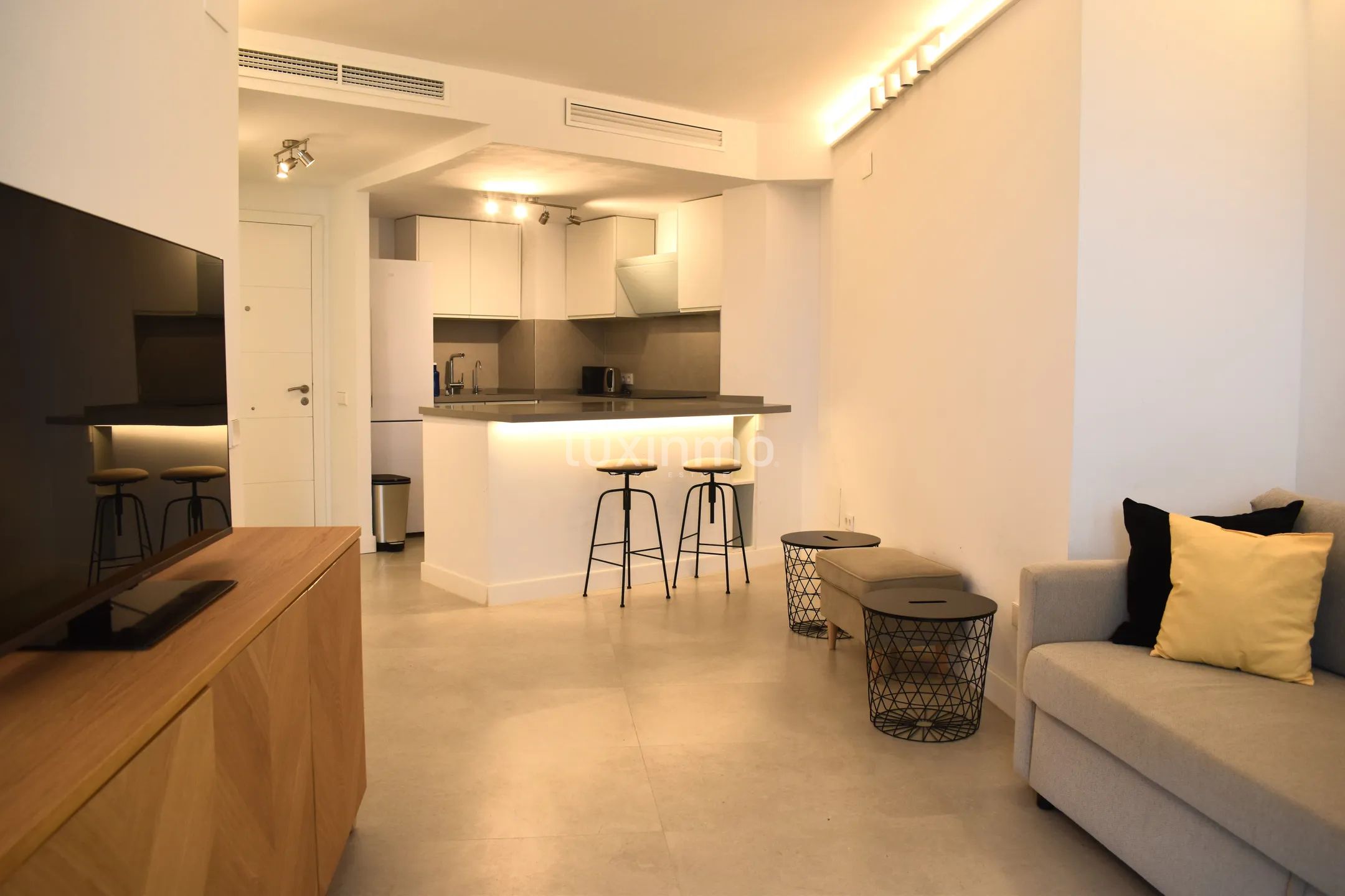 Schöne neu renovierte Wohnung in Marina Botafoch