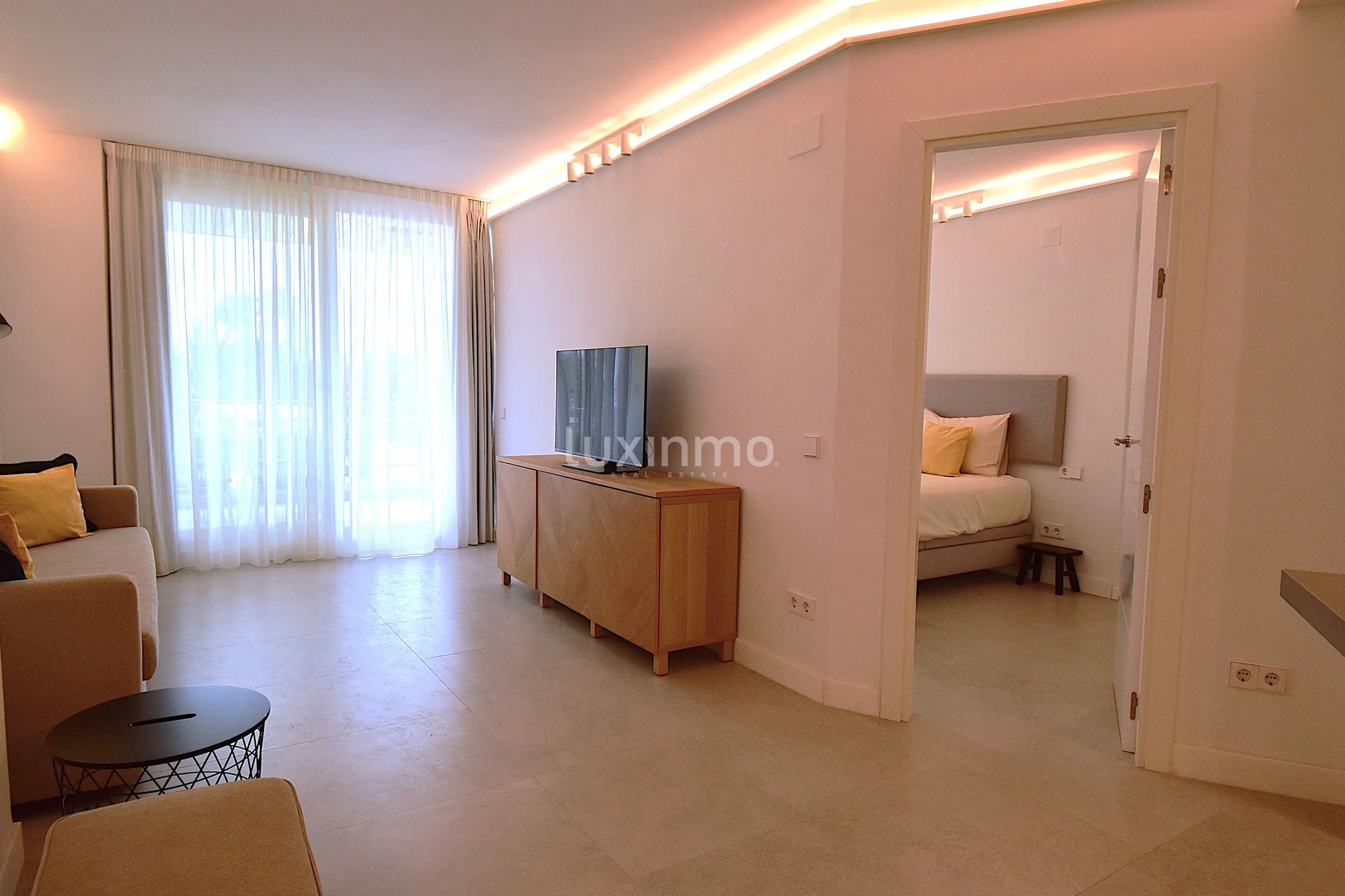 Beautiful newly refurbished flat in Marina Botafoch — photo 12