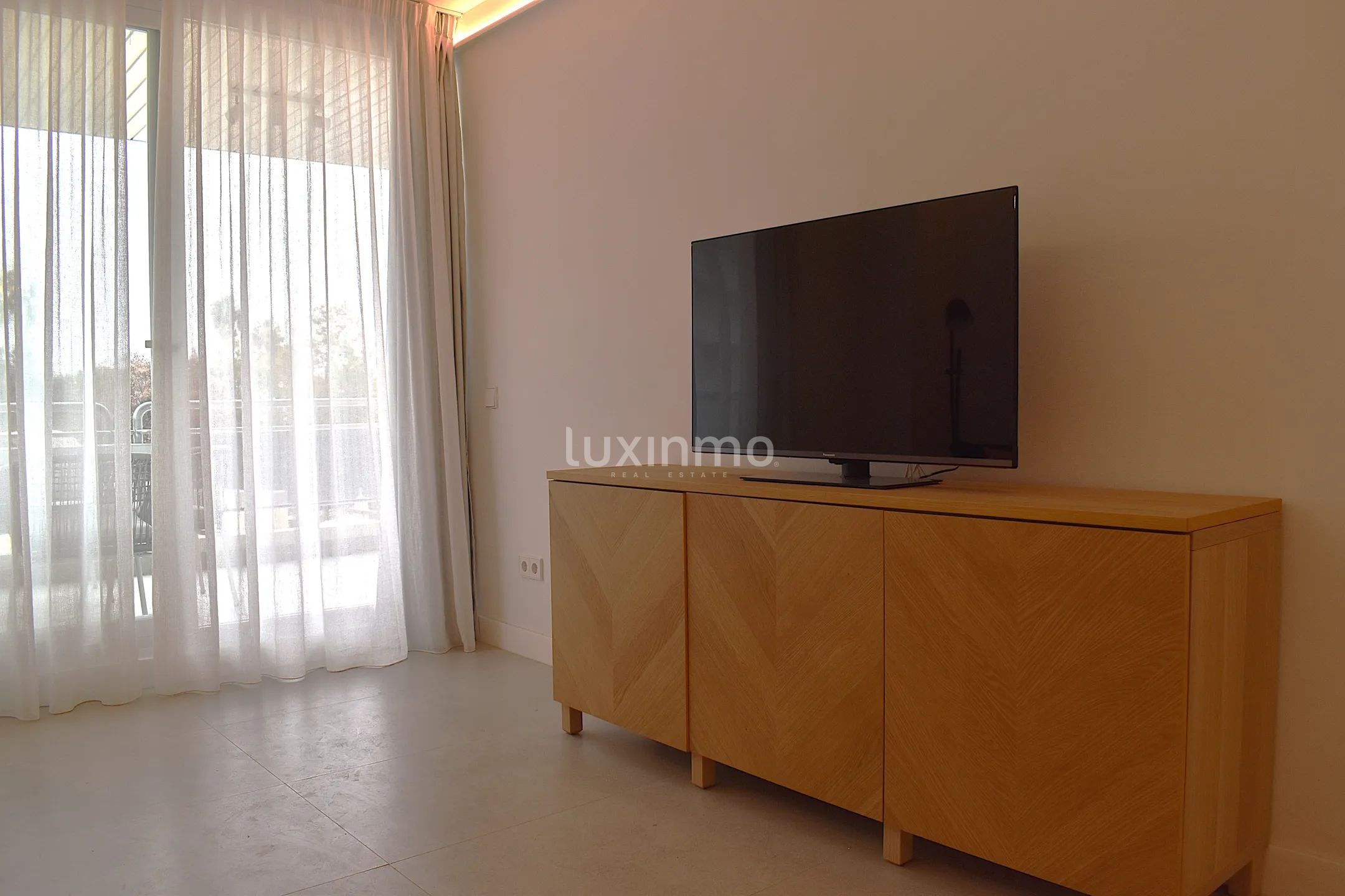 Beautiful newly refurbished flat in Marina Botafoch — photo 4