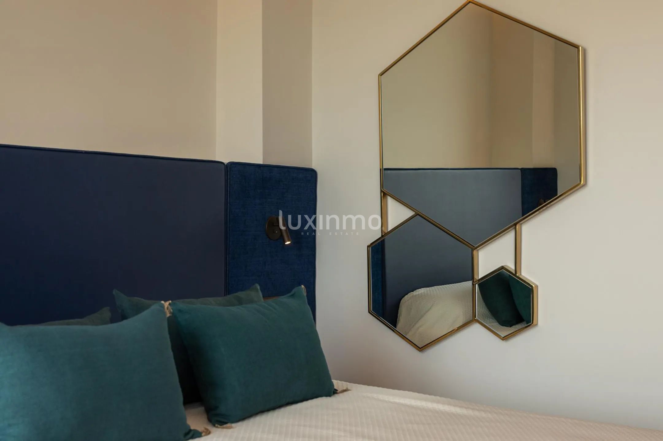 Luxury decorated penthouse for sale in Marina Botafoch — photo 19