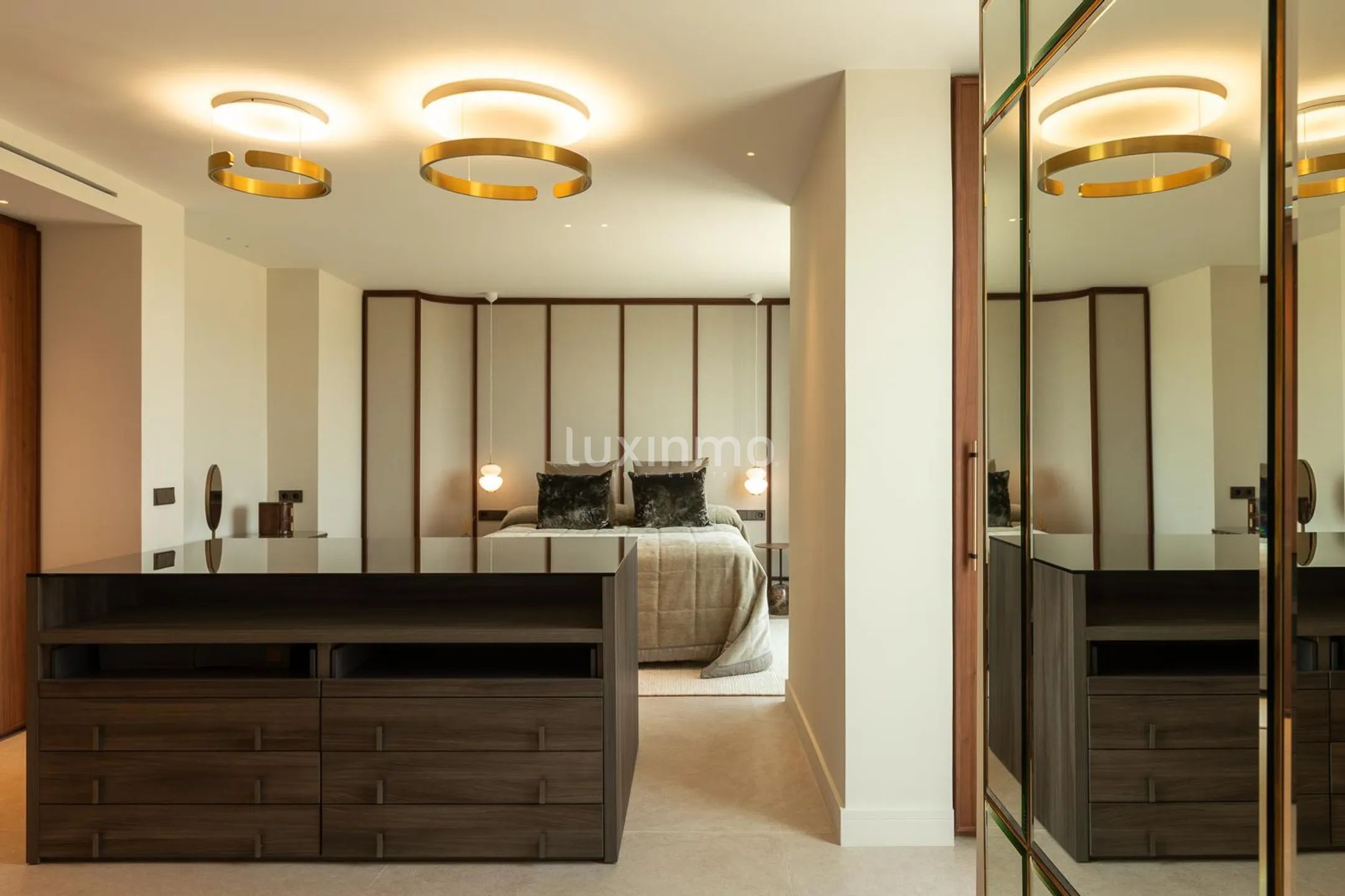 Luxury decorated penthouse for sale in Marina Botafoch — photo 27