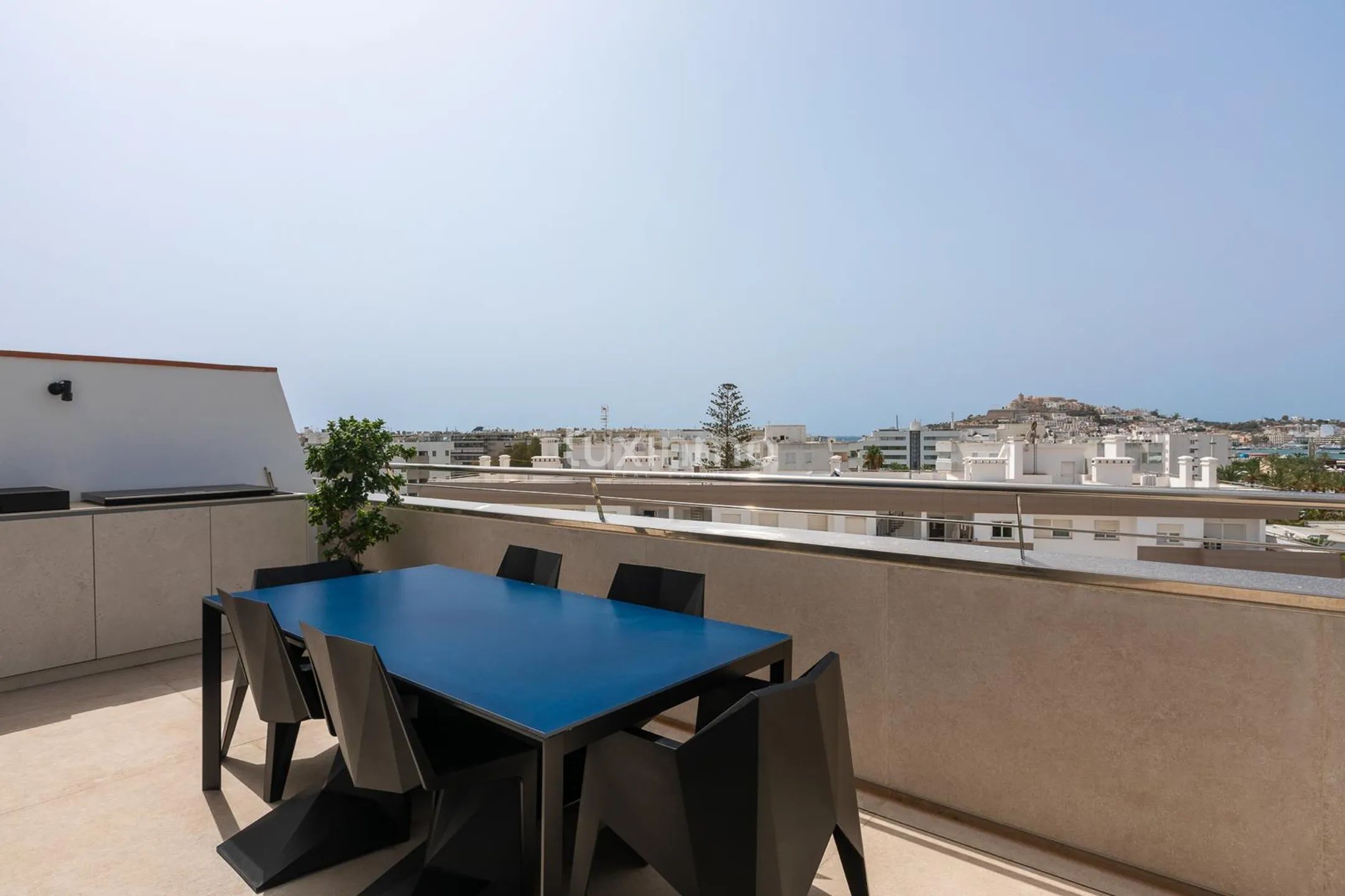 Luxury decorated penthouse for sale in Marina Botafoch — photo 9