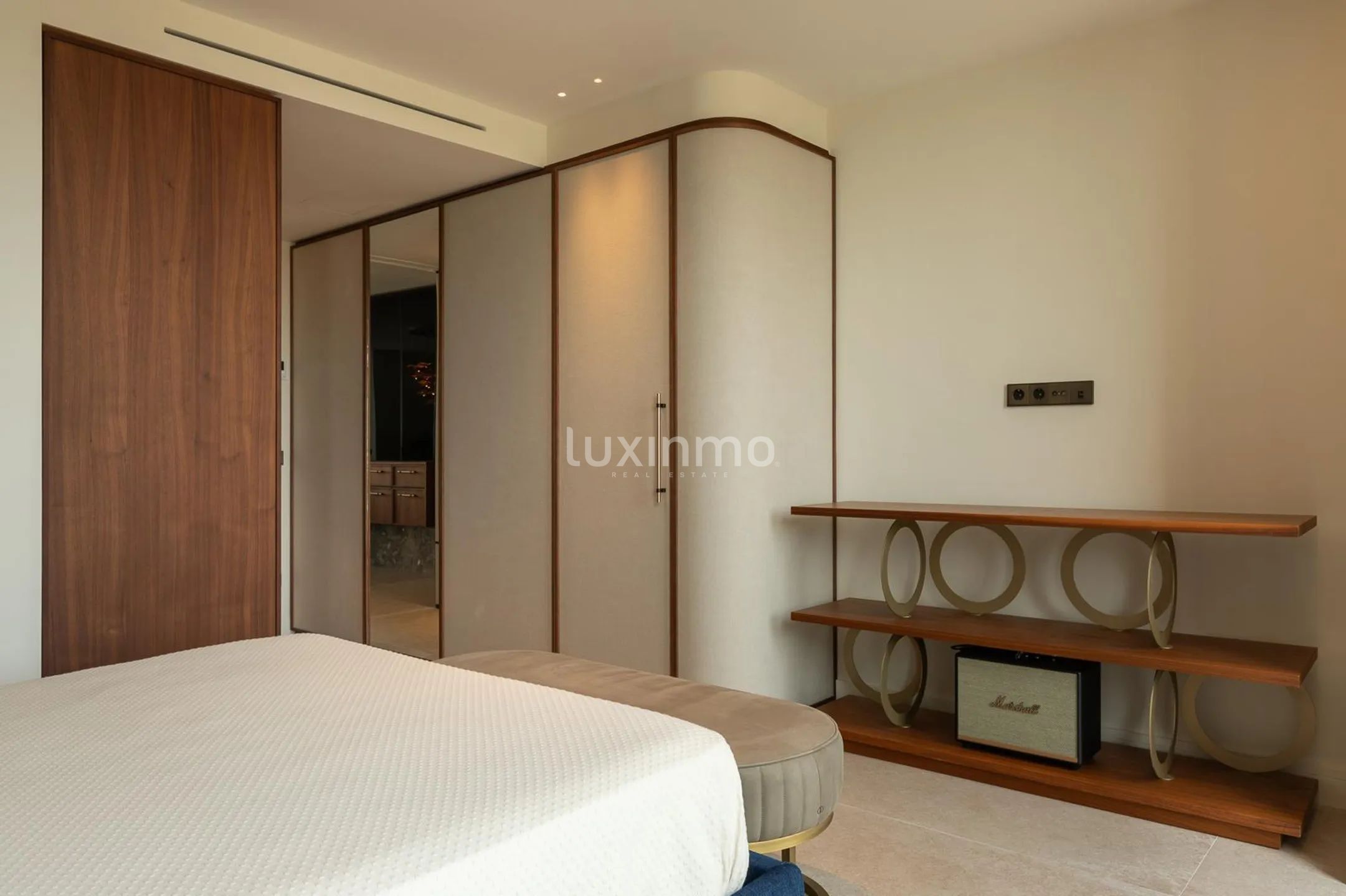 Luxury decorated penthouse for sale in Marina Botafoch — photo 15