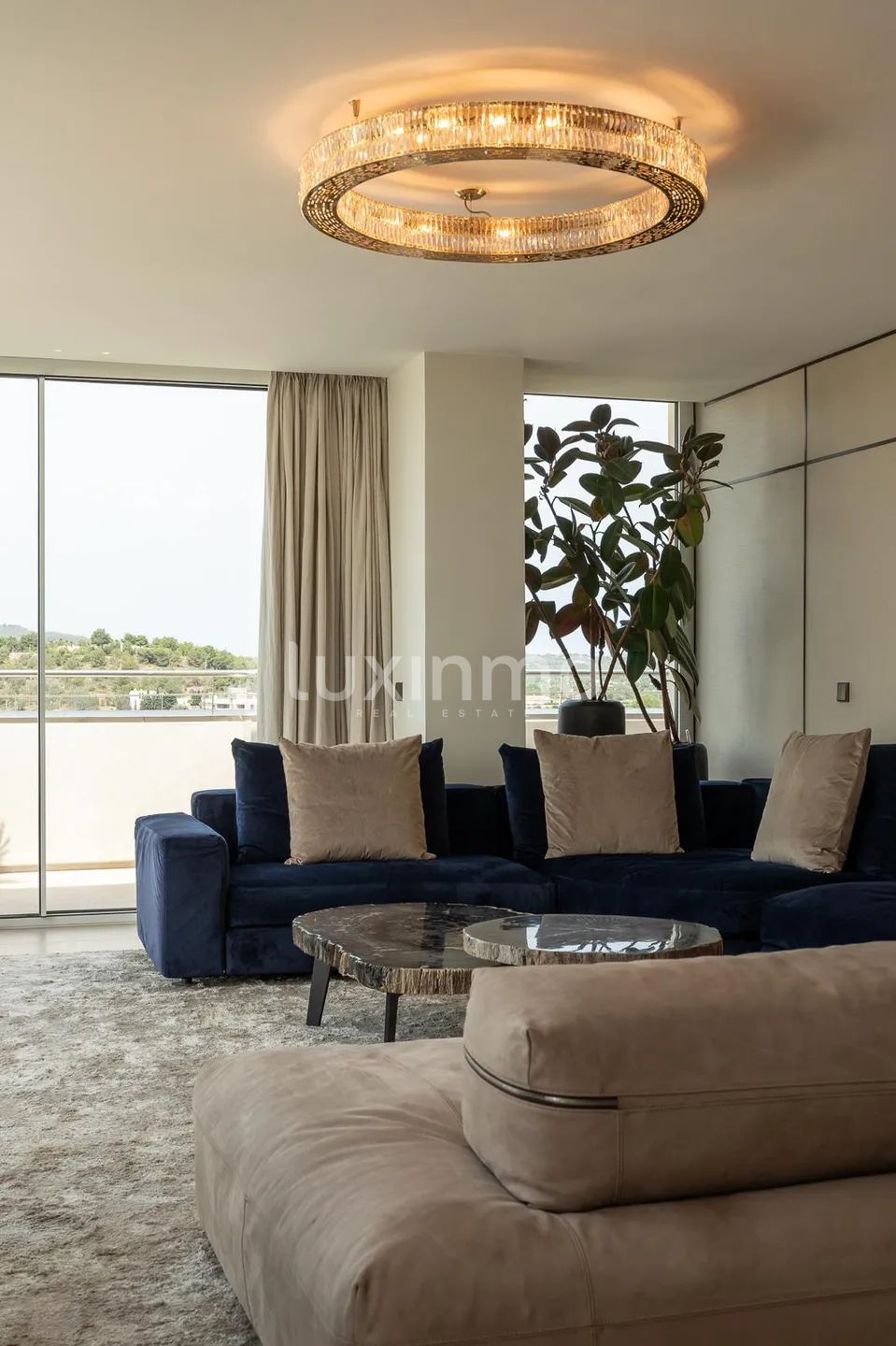 Luxury decorated penthouse for sale in Marina Botafoch — photo 2