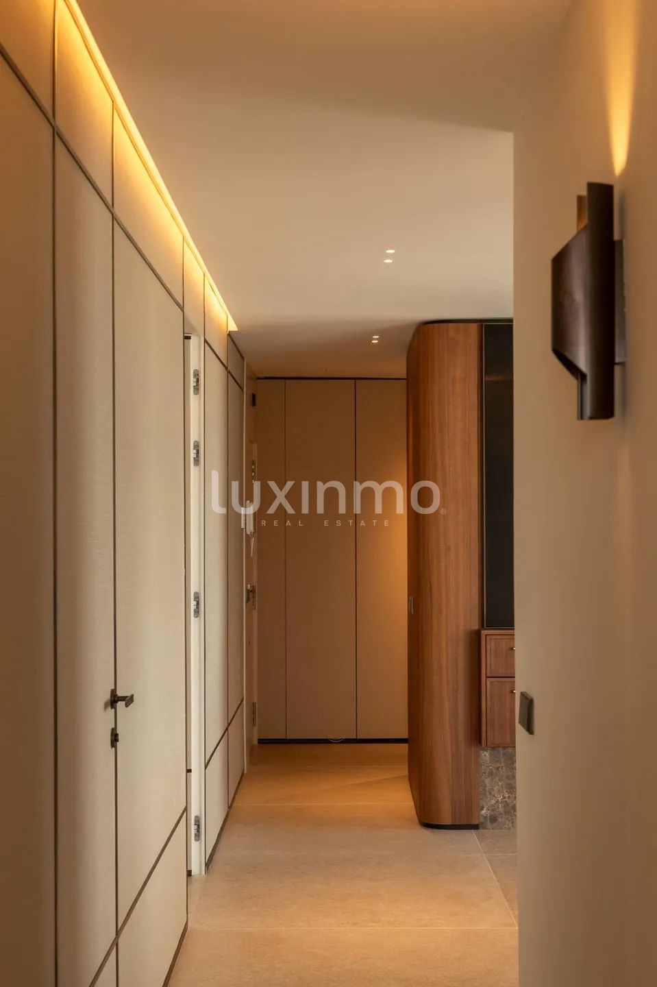 Luxury decorated penthouse for sale in Marina Botafoch — photo 22