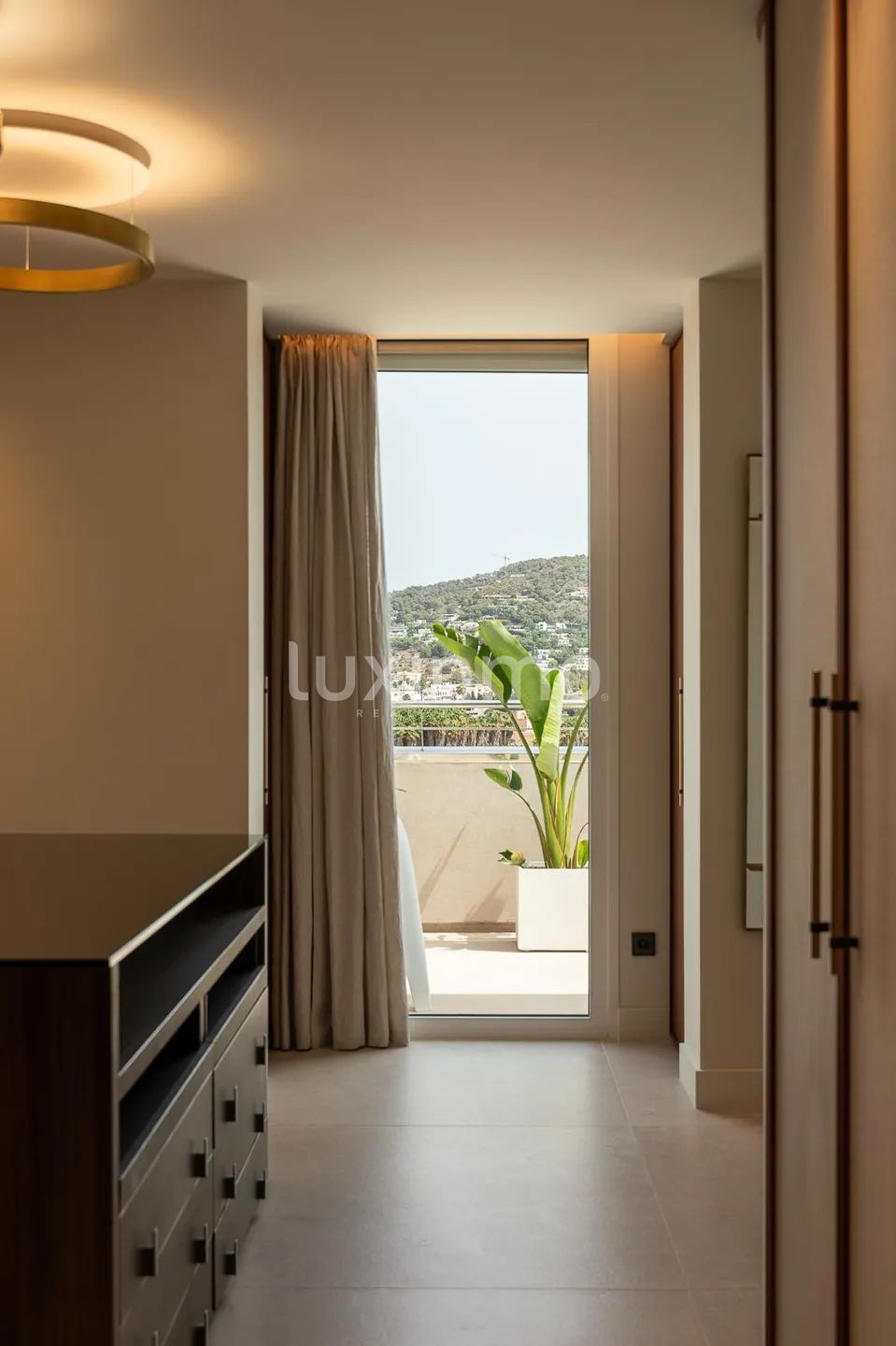 Luxury decorated penthouse for sale in Marina Botafoch — photo 12