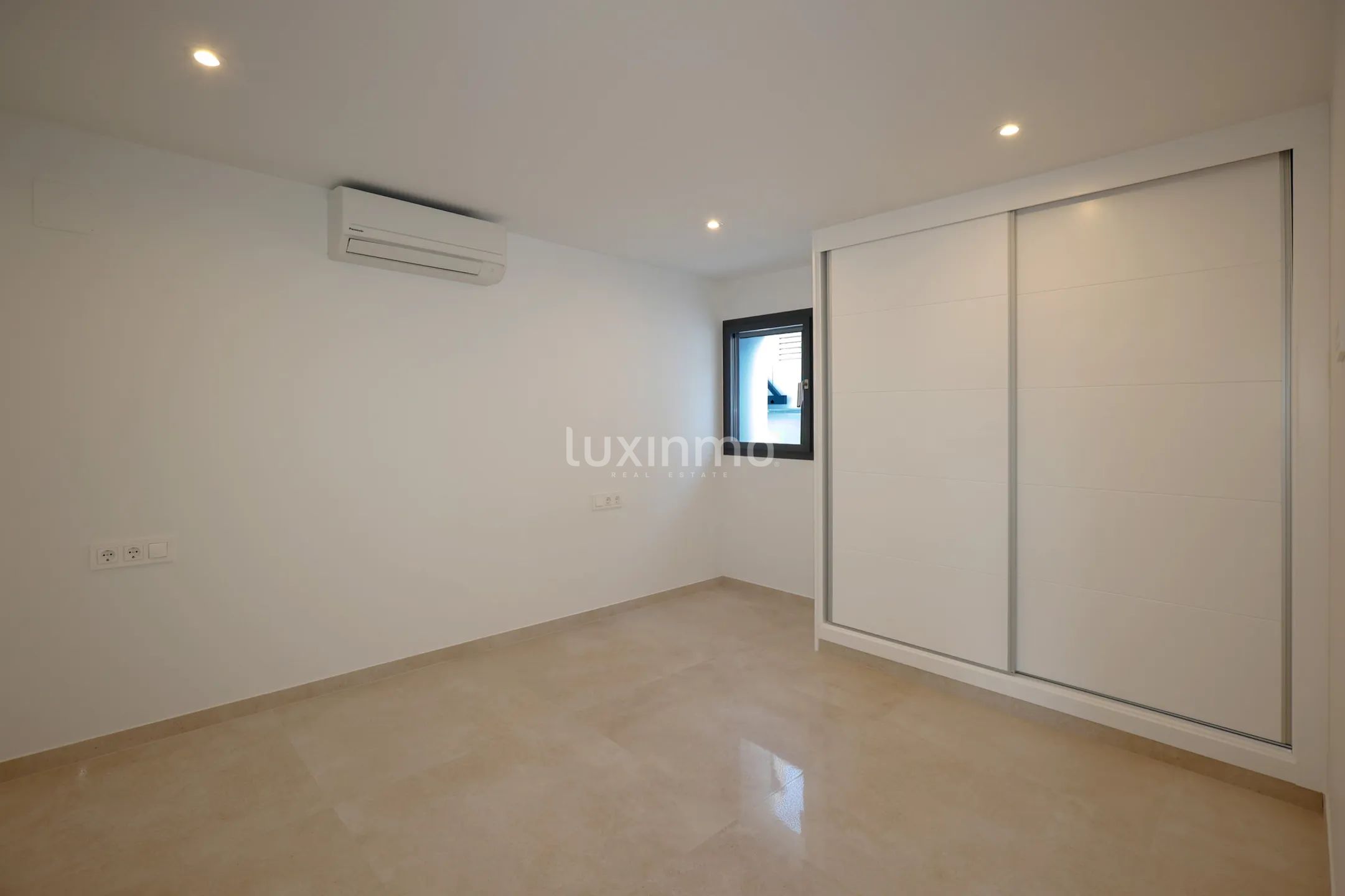 Detached house with panoramic views for sale in Calpe — photo 15